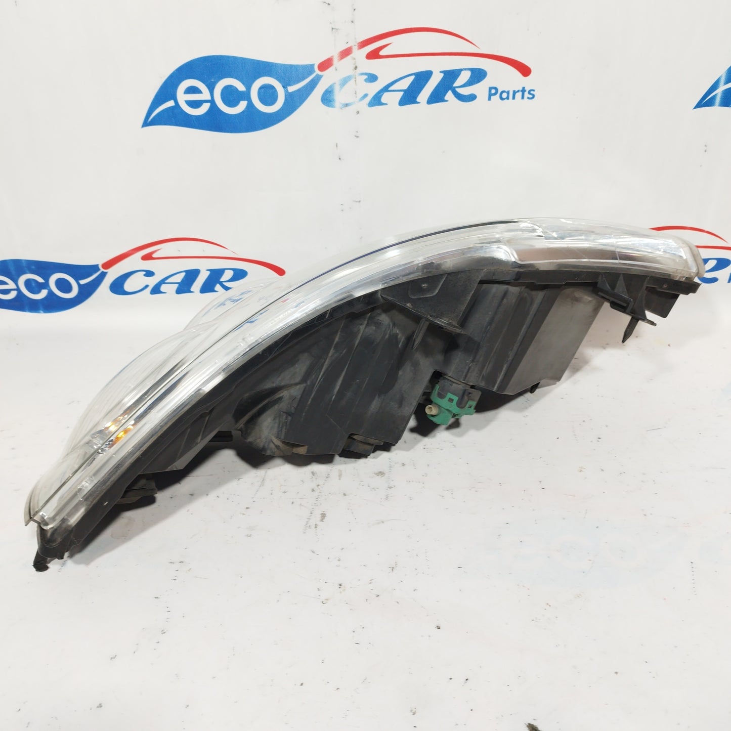 Left front light Renault Master 2015 code: 260600049 ecoAC5171