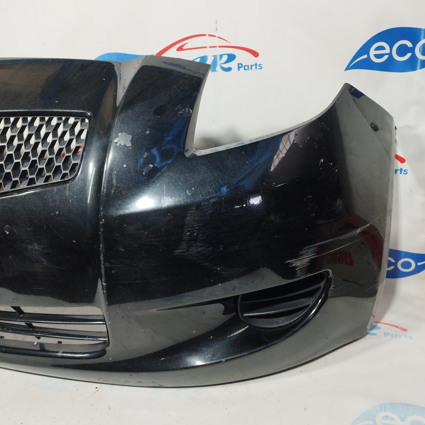 Black front bumper Toyota Yaris 2008 ecoAC5181