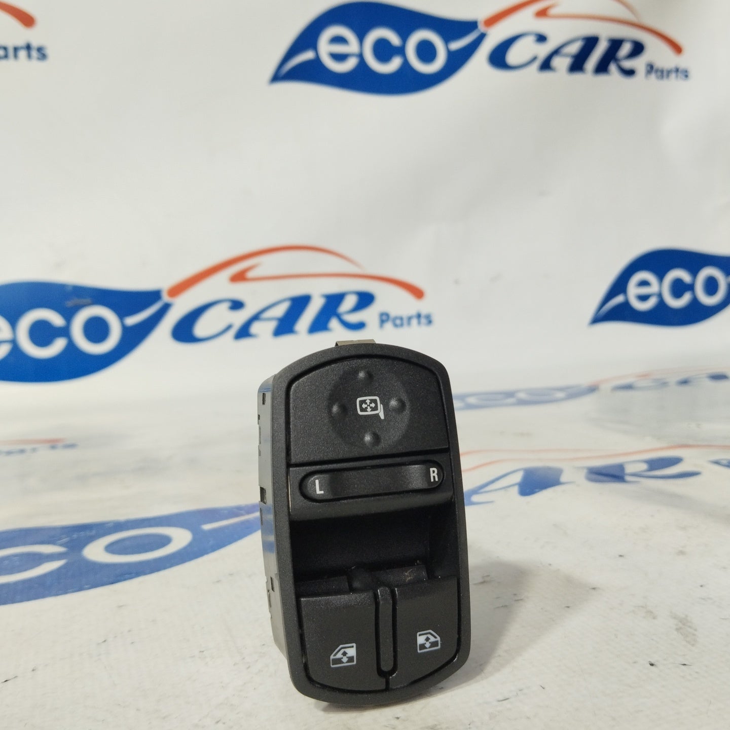 Pulsantiera anteriore sx Opel Corsa E cod: 315625731 ecoAG2852
