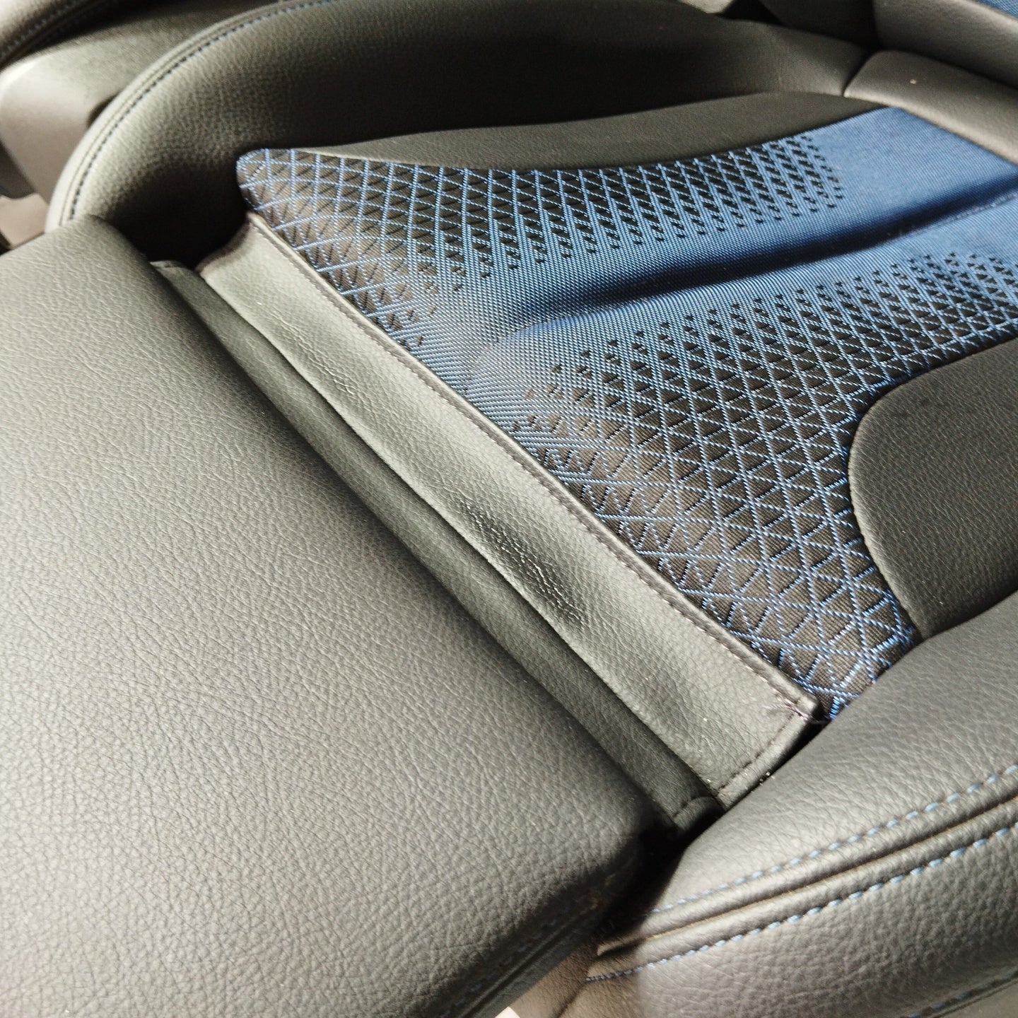 MSport upholstery BMW 1 Series F40 ecoAG2885