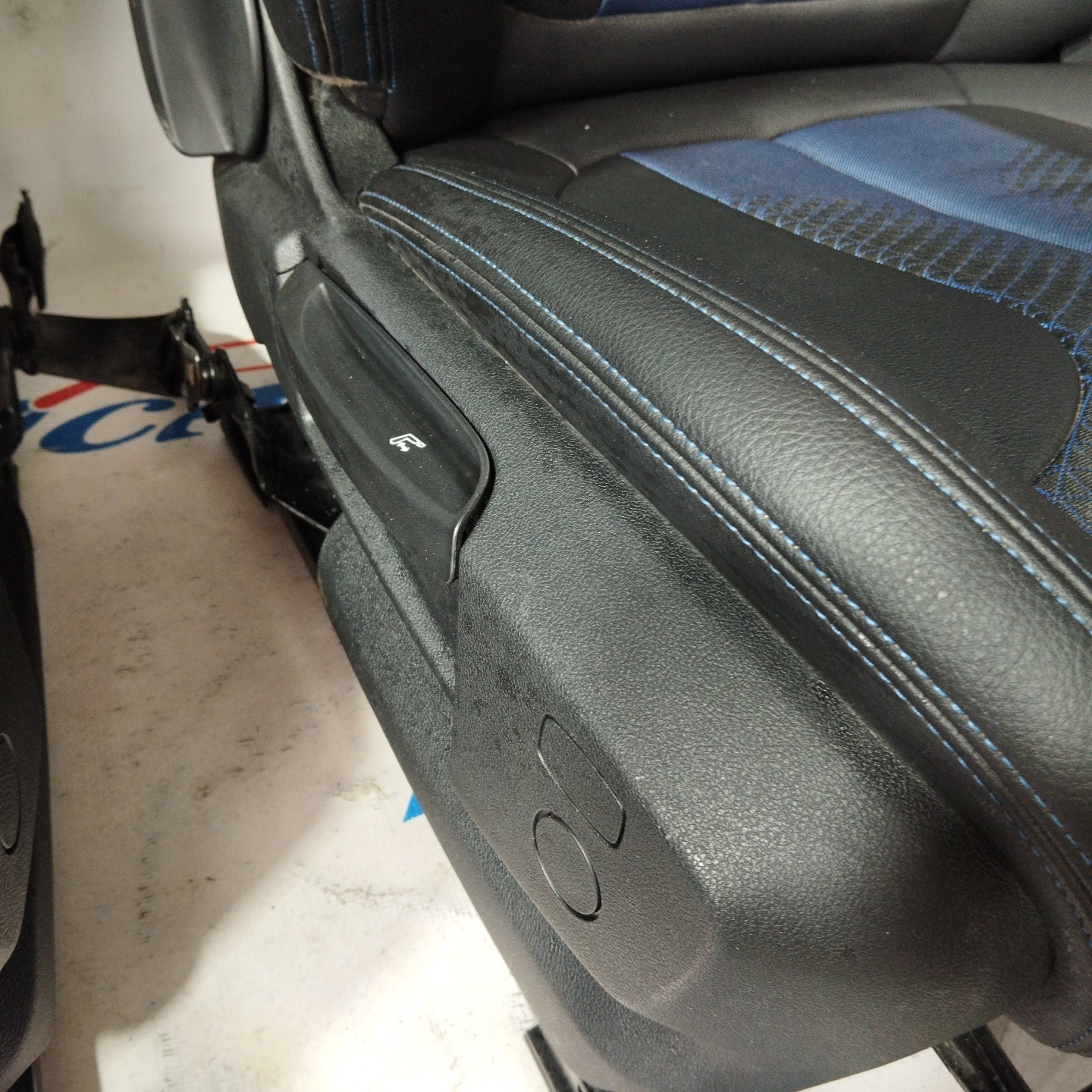 MSport upholstery BMW 1 Series F40 ecoAG2885