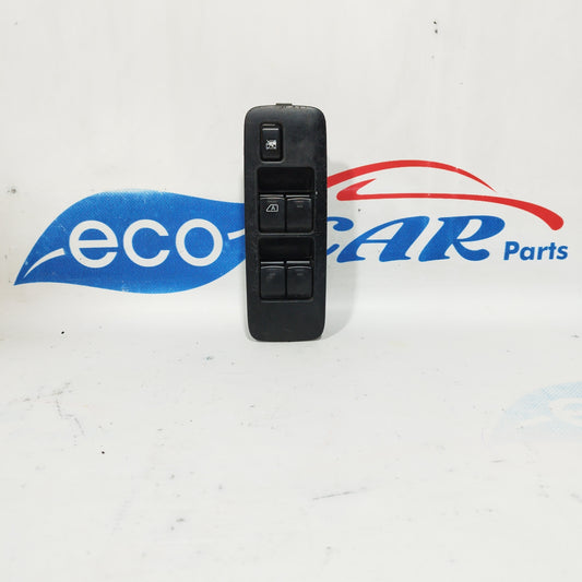 Pulsantiera anteriore sx 4 tasti Nissan Qashqai 2010  codice 25401jd00b ecoAC3281