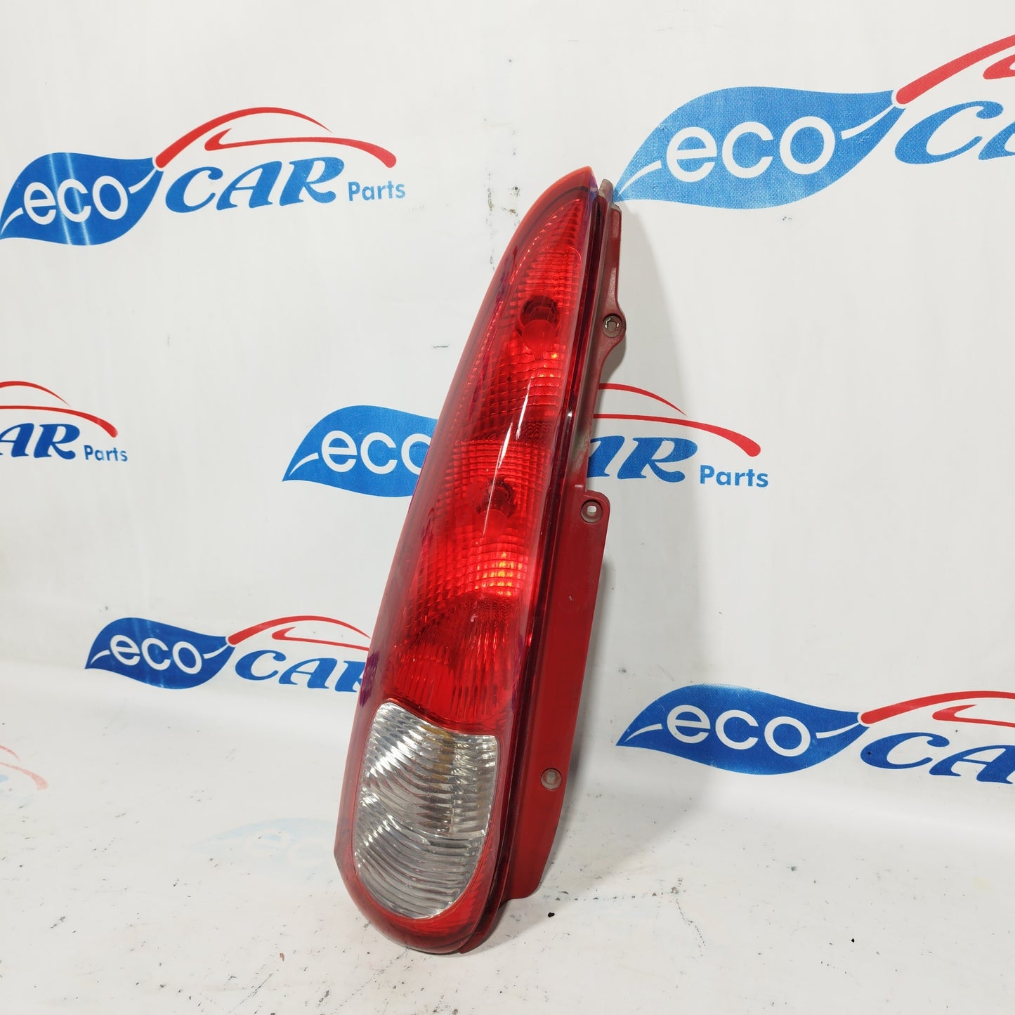 Daewoo Tacuma 2004 ecoAC5274 linke Rückleuchte