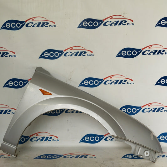 Silver gray right fender Ford Mondeo 2001 ecoAG2921