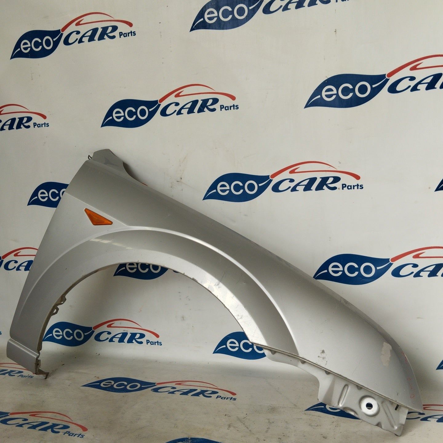 Ford Mondeo 2001 ecoAG2921 silbergrauer rechter Kotflügel