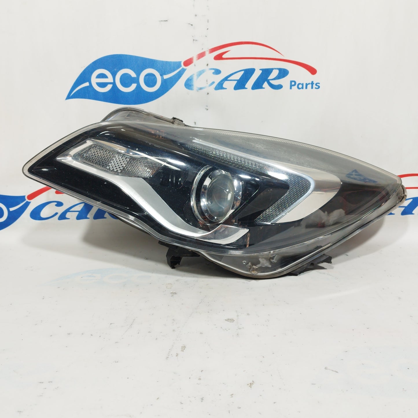 Fanale anteriore sx a led Opel Insignia 2014 fondo scuro codice: 13409906 ecoAC5297