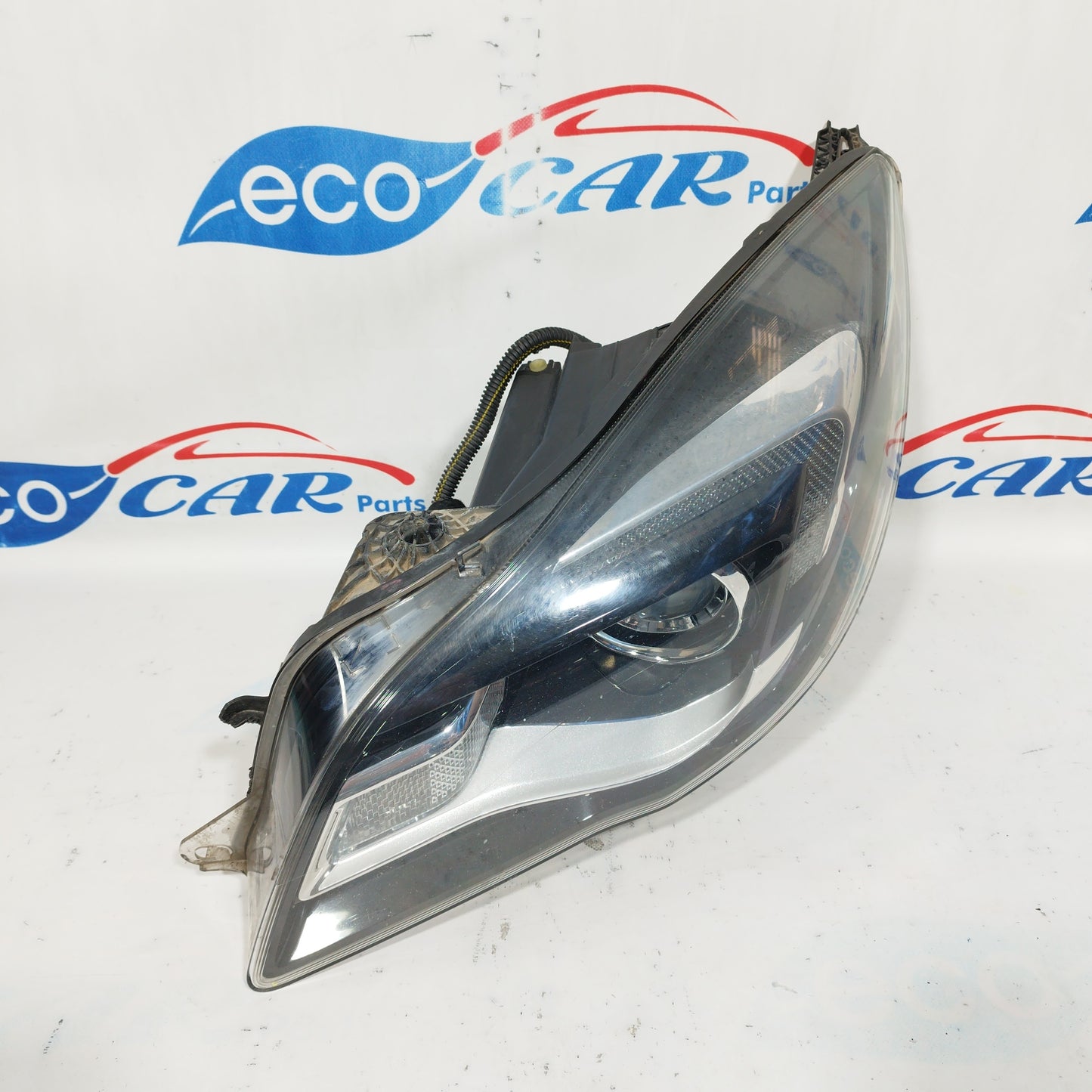Fanale anteriore sx a led Opel Insignia 2014 fondo scuro codice: 13409906 ecoAC5297