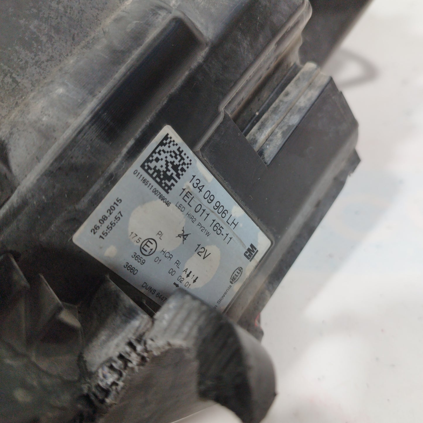 Fanale anteriore sx a led Opel Insignia 2014 fondo scuro codice: 13409906 ecoAC5297