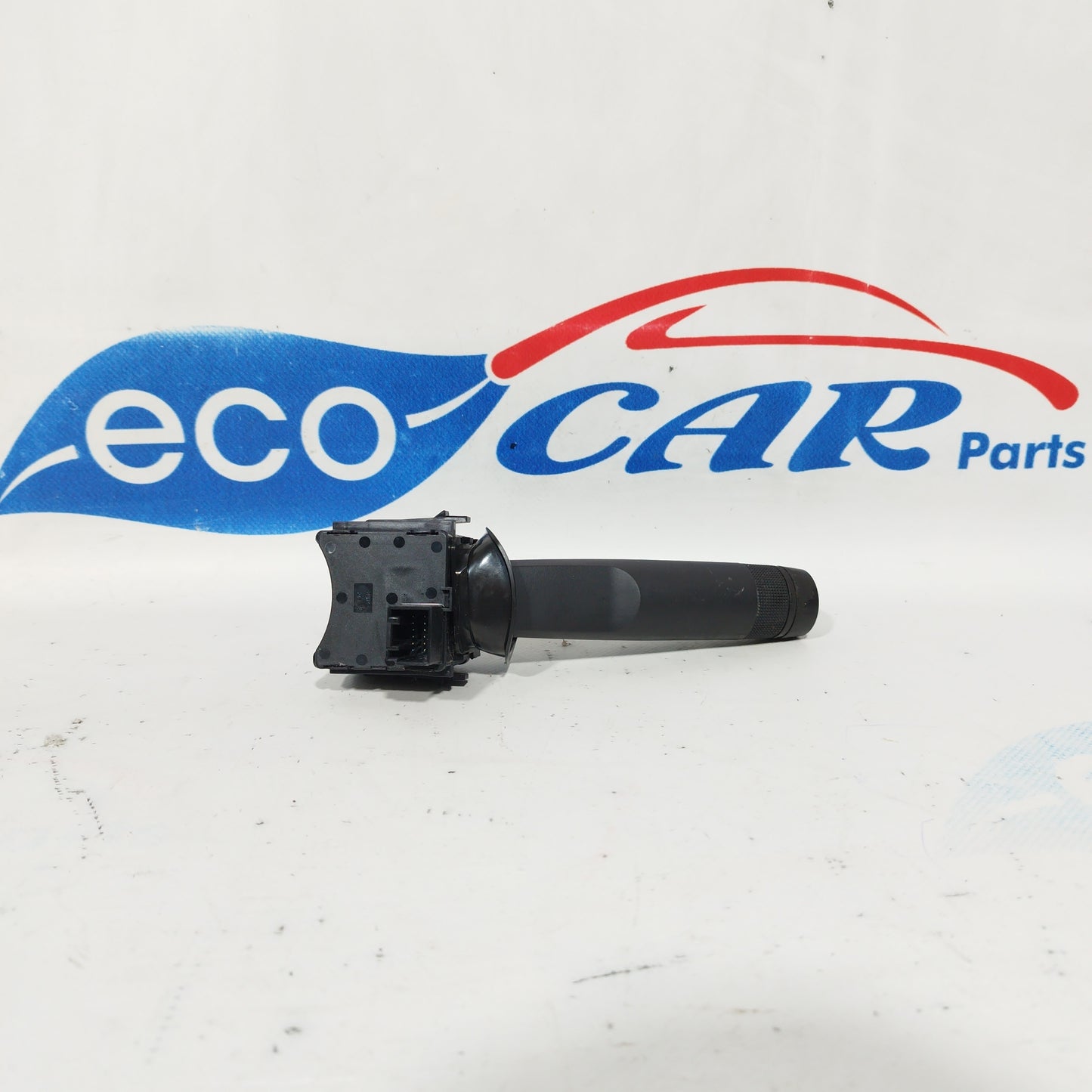 Opel Insignia 2014 headlight and indicator switch lever code: 95220563 ecoAC5307