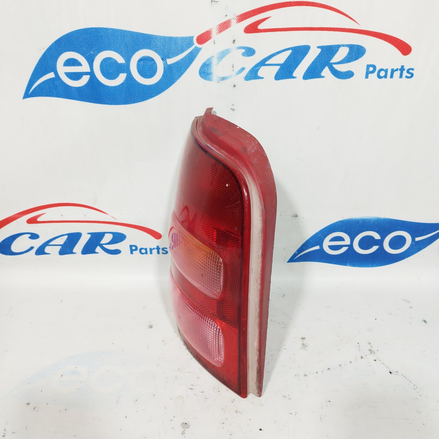 Linke Rückleuchte Nissan Micra K11 2002 Code: 265551F505 ecoAC5313