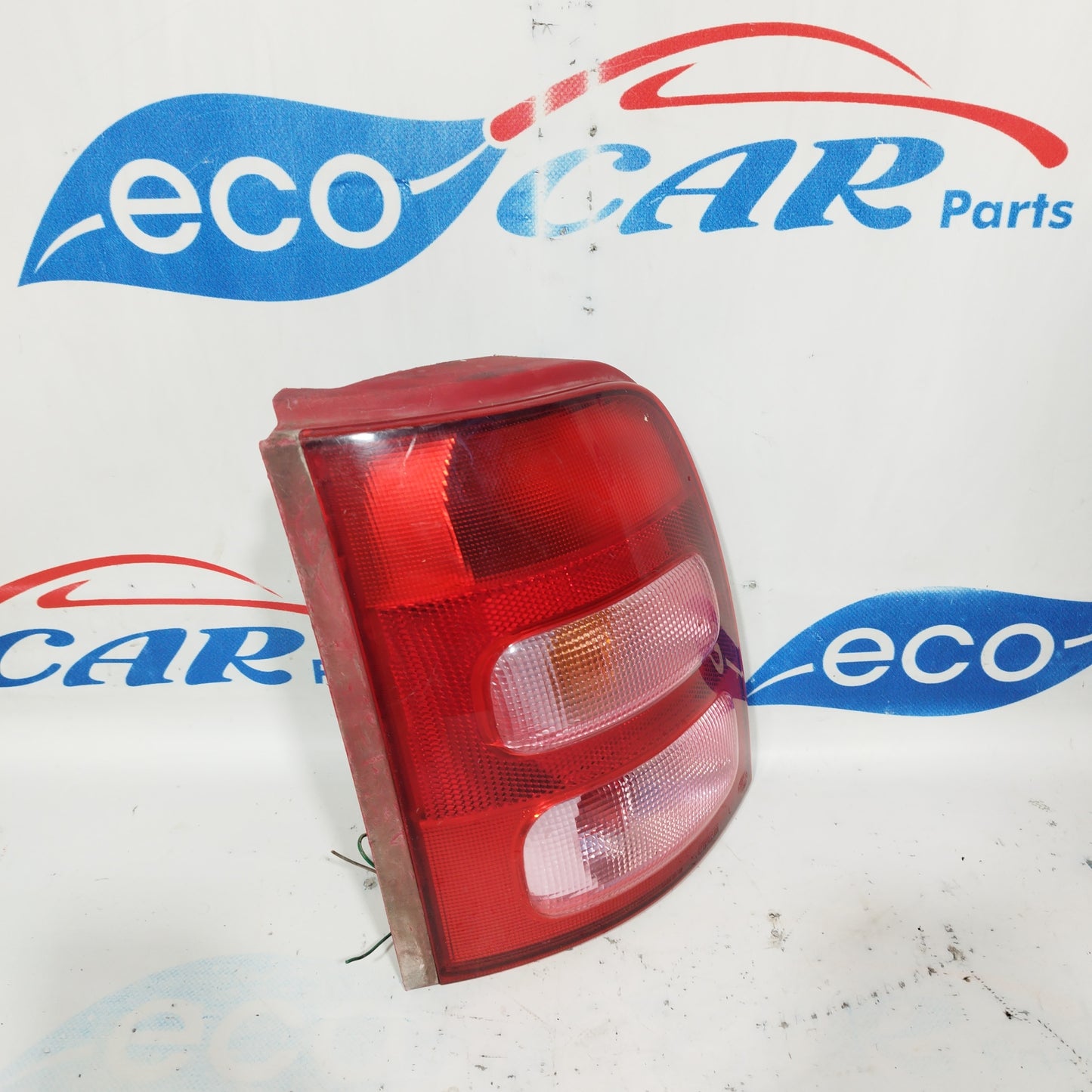 Linke Rückleuchte Nissan Micra K11 2002 Code: 265551F505 ecoAC5313