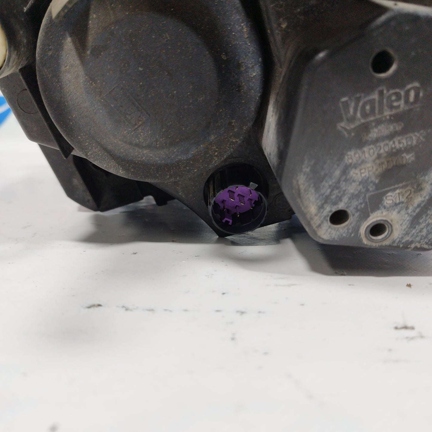 Fanale anteriore dx Fiat Punto evo 2013 spinotto viola e fondo scuro ecoAC5317