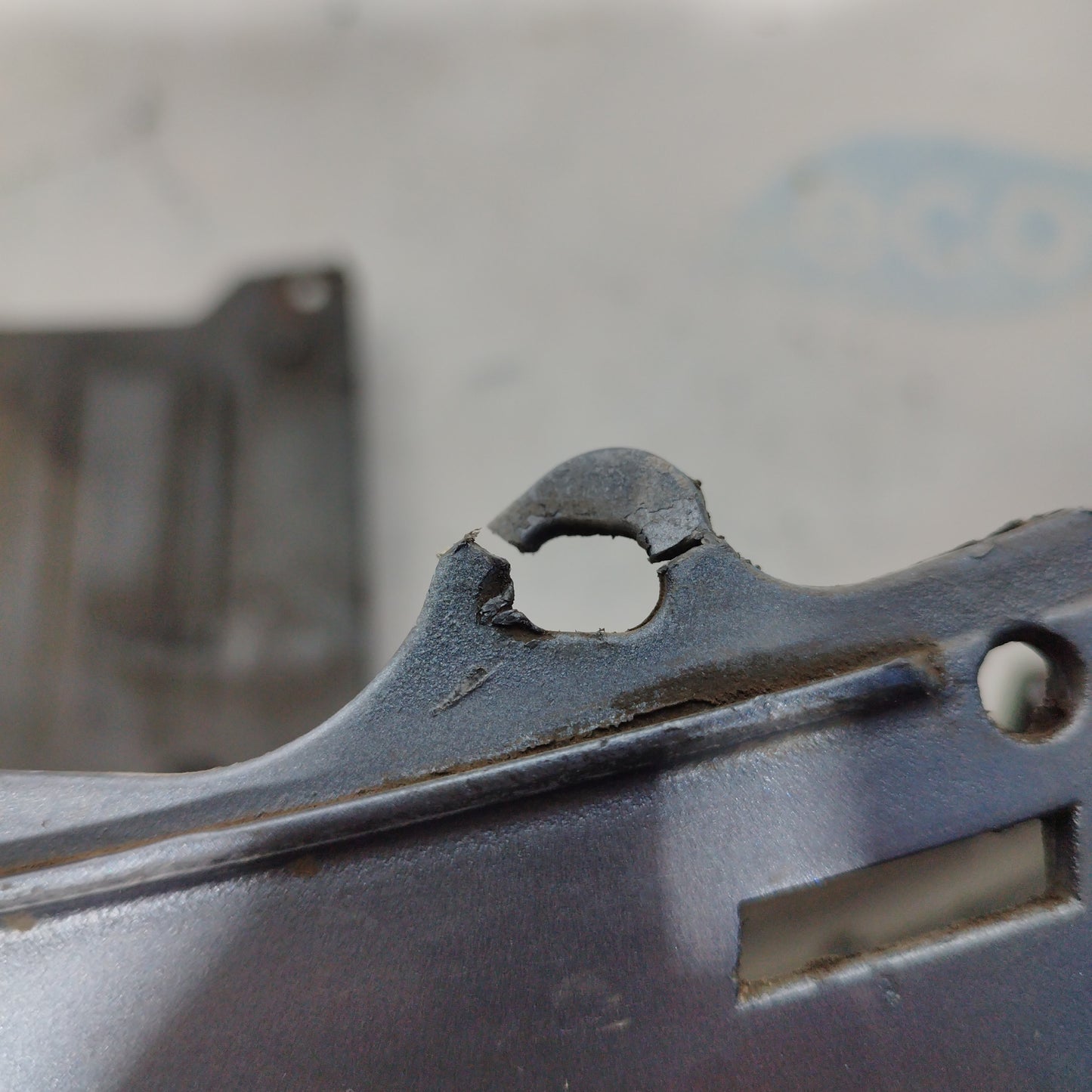 Front bumper medium gray Opel Astra h 2007 ecoAC5366