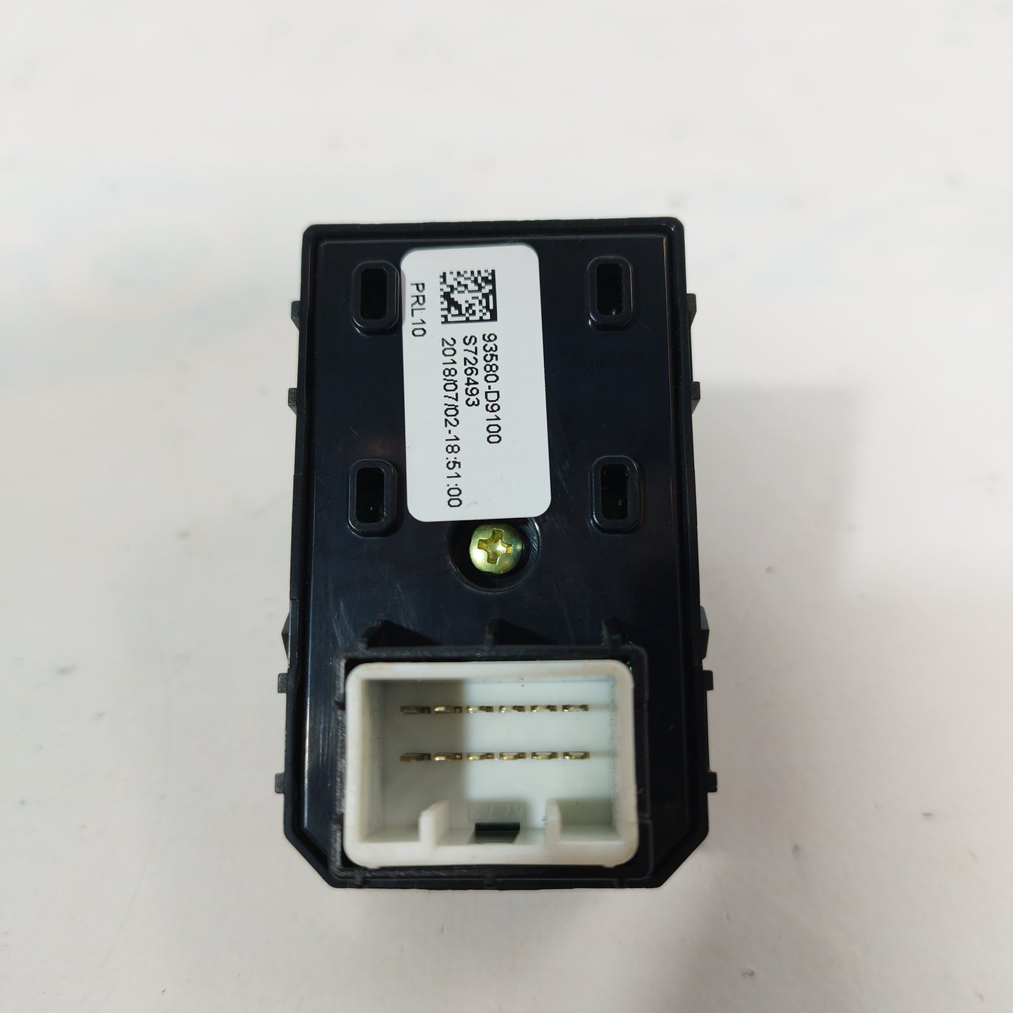 Pulsante posteriore sx Kia Sportage 2018 codice: 93580-D9100 ecoAC5411