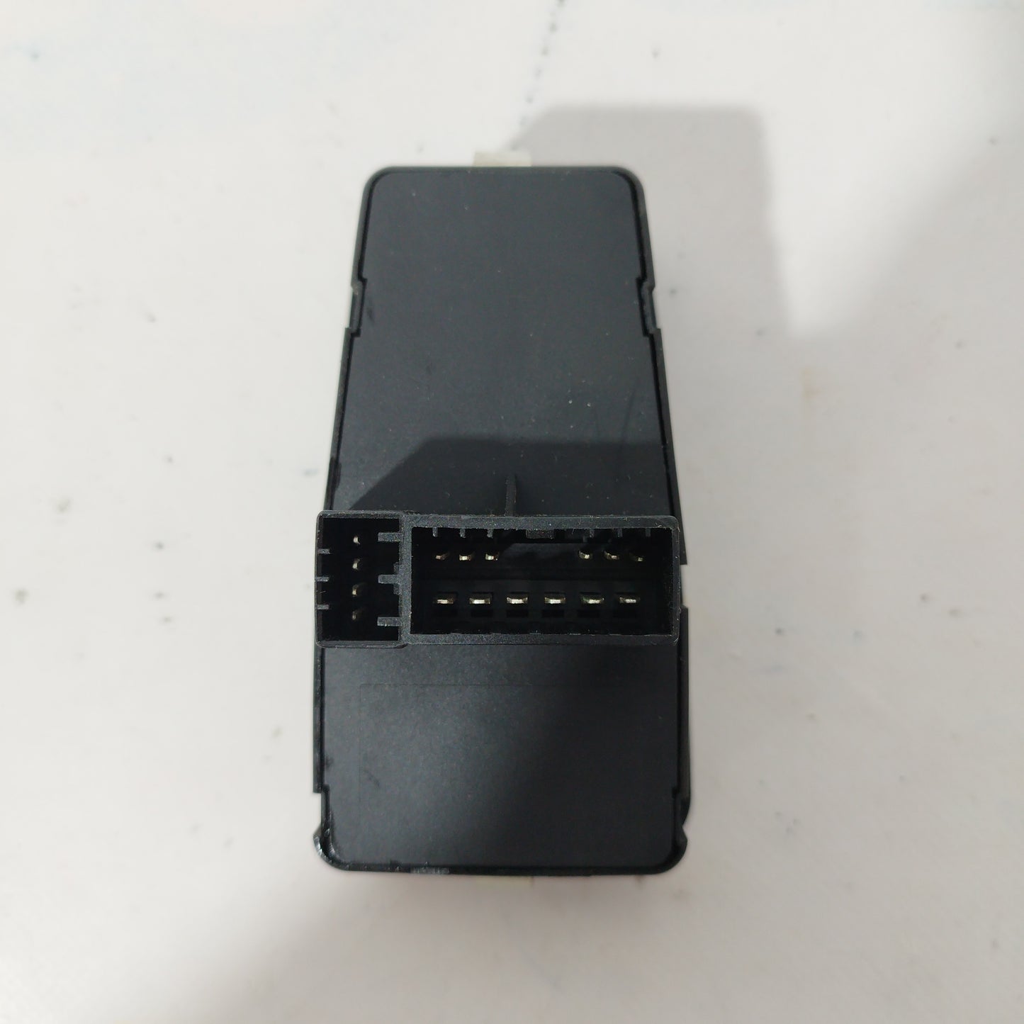 Left 2-button control panel Lancia Y 2005 code: 735360604 ecoAC3935