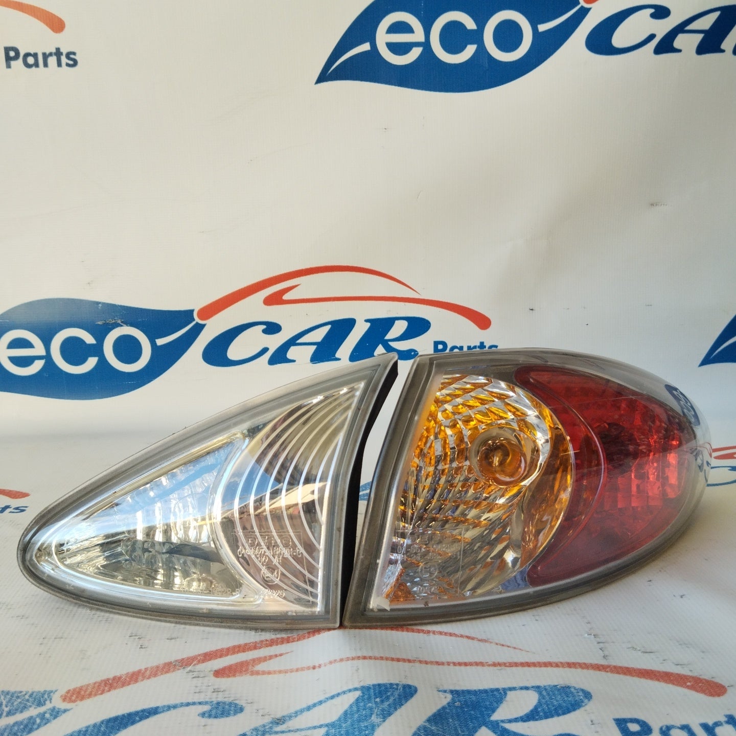 External rear light / Internal right Alfa Romeo 147 DEPO ecoAG3015