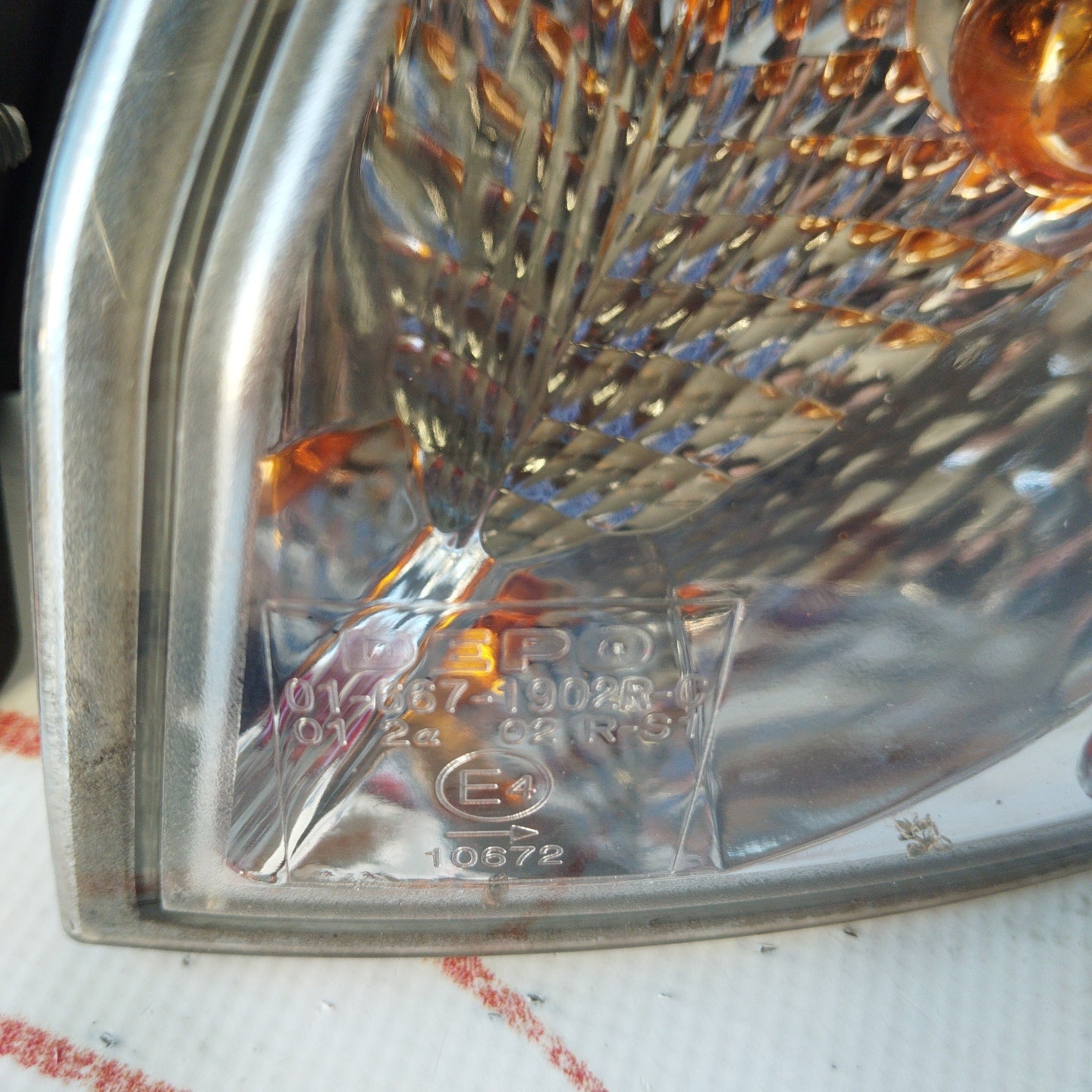 External rear light / Internal right Alfa Romeo 147 DEPO ecoAG3015