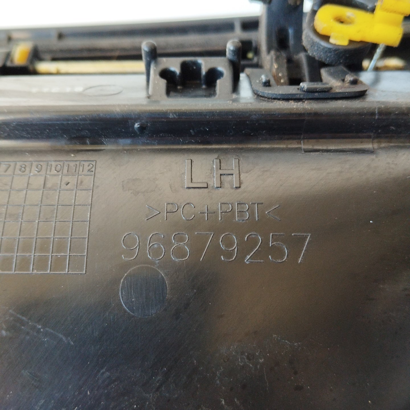 Left rear external handle black plastic Chevrolet Aveo 2011 code: 96879257 ecoAG3017