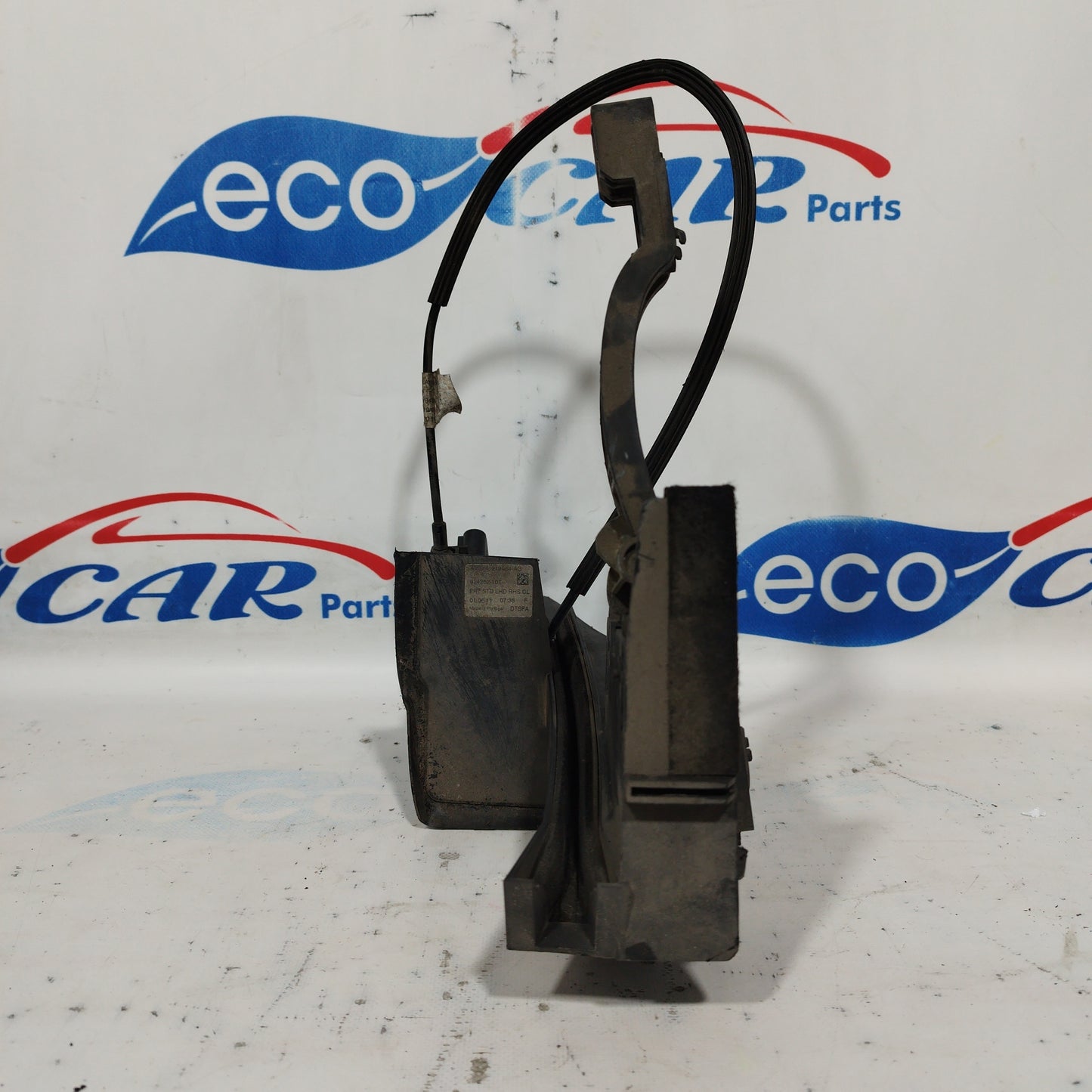 Front right lock Ford c-max 2011 4 pin code: am51-u219a64-ag ecoAC5446