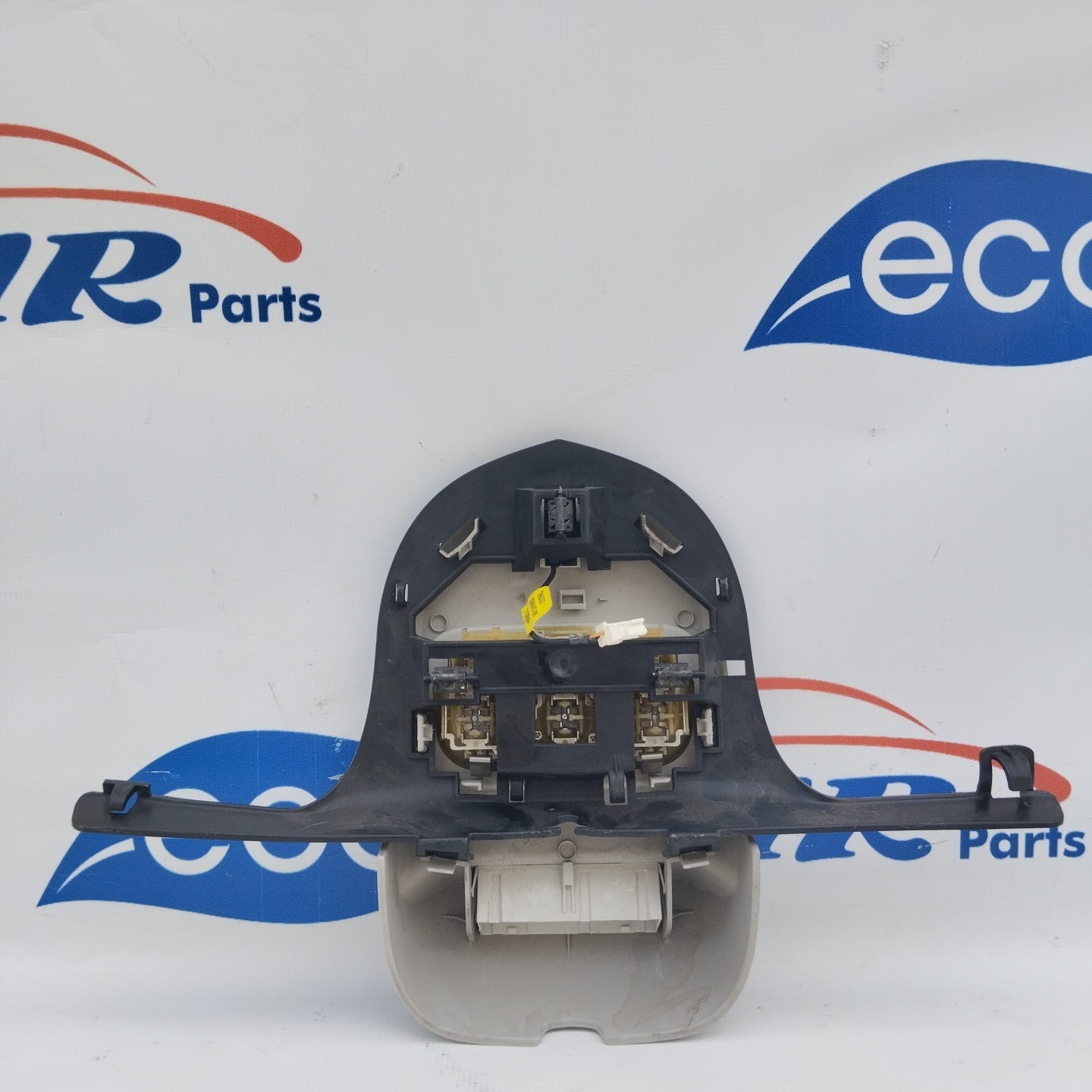 Courtesy light Peugeot 5008 2010 code: 9681370177 ecoAG3045