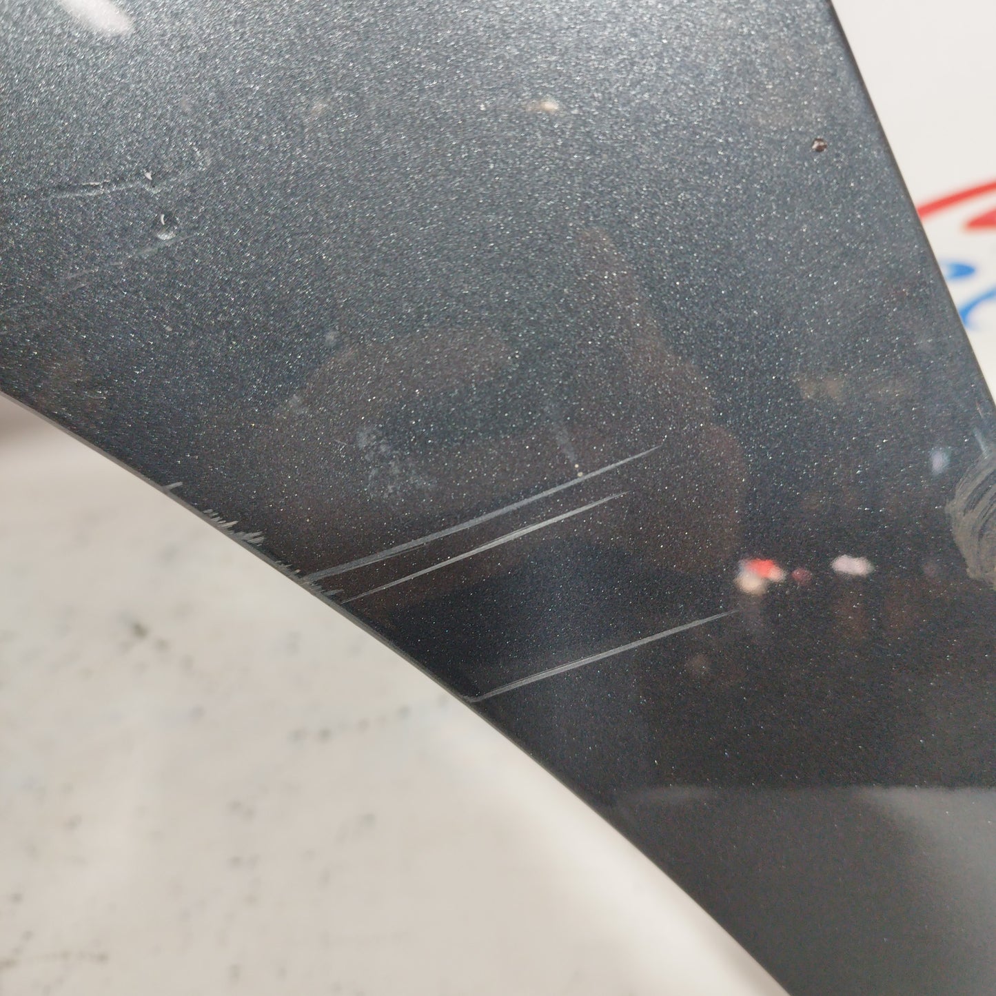 Dark gray left mudguard Peugeot 5008 2009 ecoAC5461