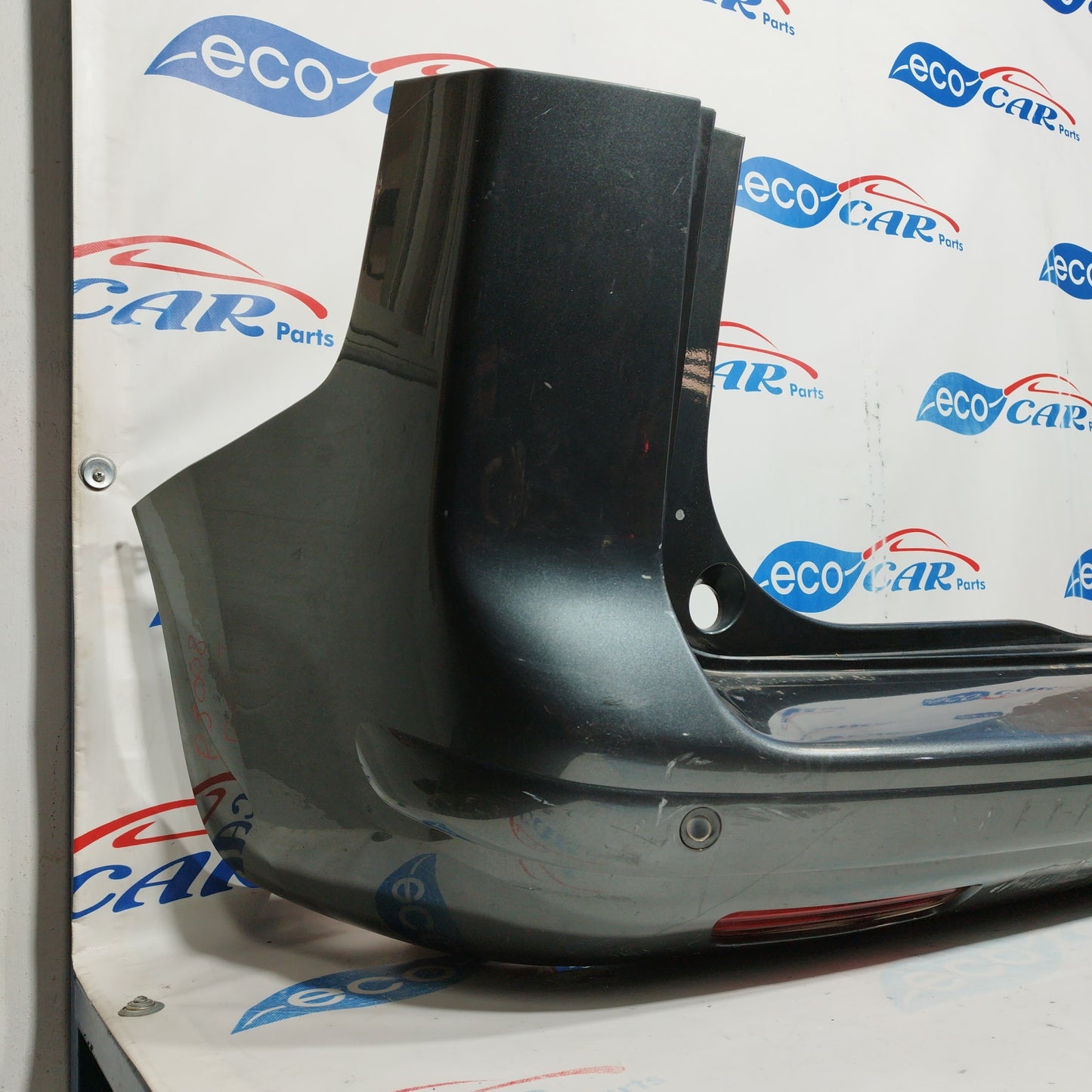 Dark gray rear bumper Peugeot 5008 2009 code: 9686198277 ecoAC5464