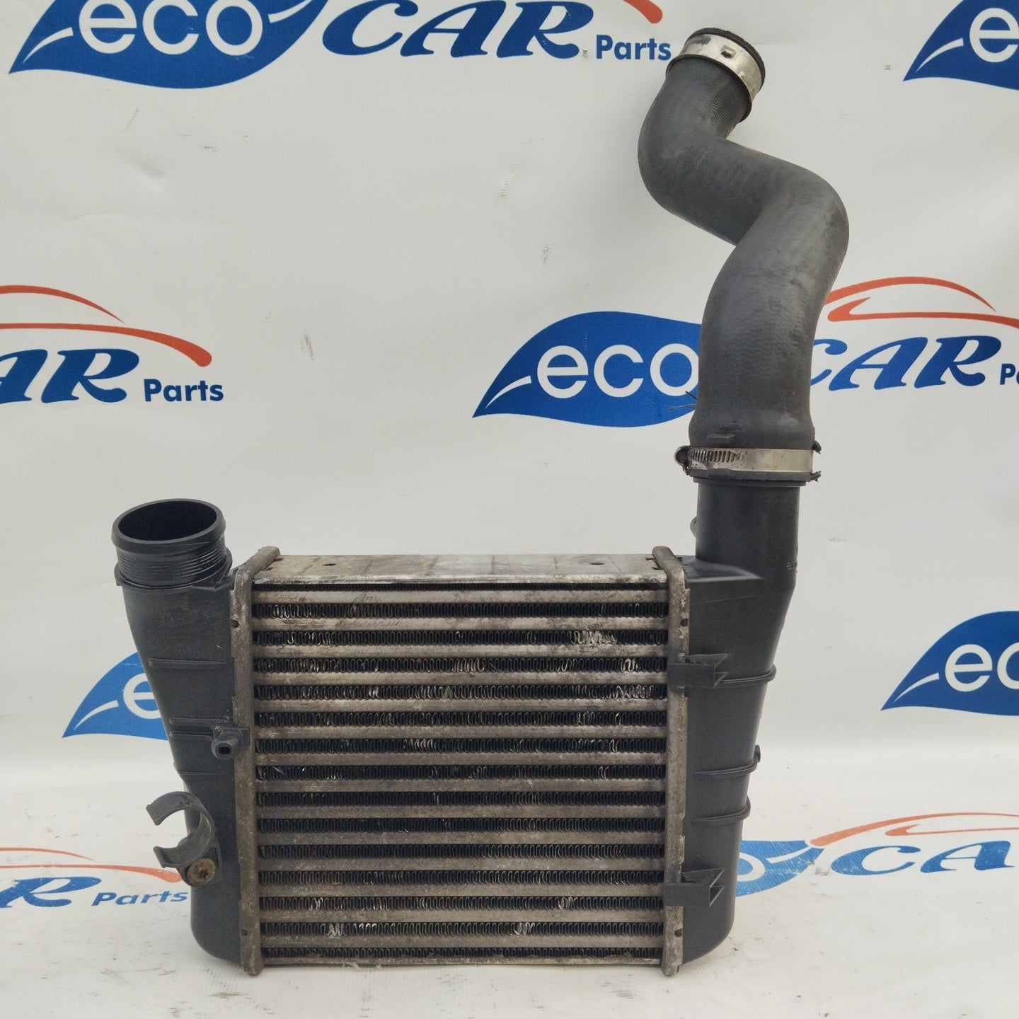 Ladeluftkühler Audi A4 1.9 D 2007 Code: 8e0145805AA ecoAG3086