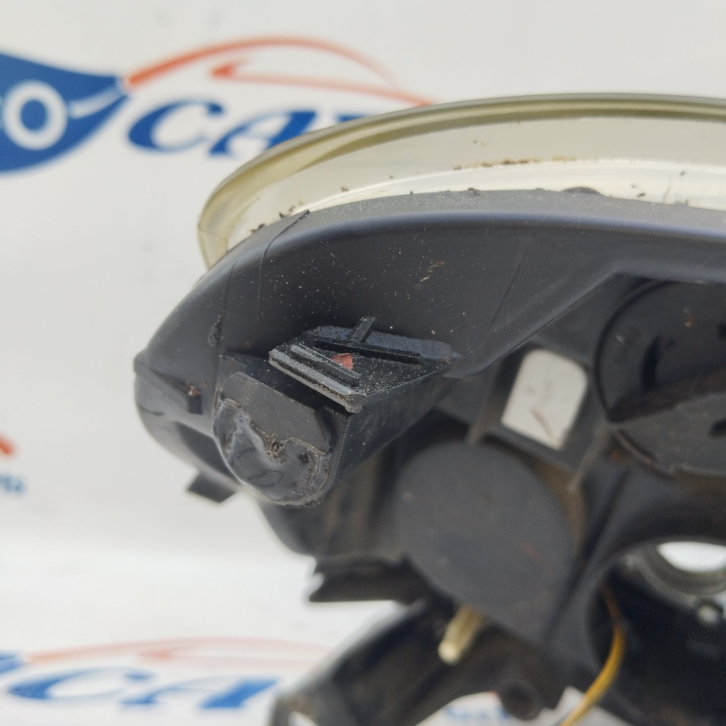 Left front light Renault Clio 2008 black background DEPO ecoAG3092
