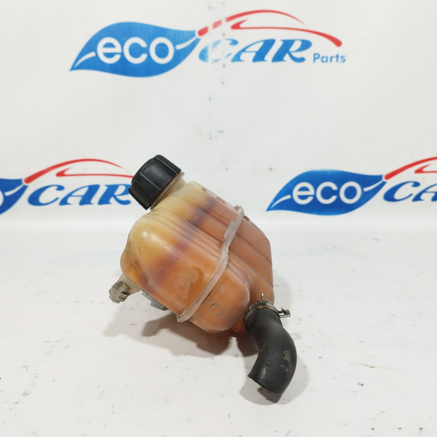 Expansion tank Renault Clio 1.2 b 2011 code: 0032102 ecoAC5555