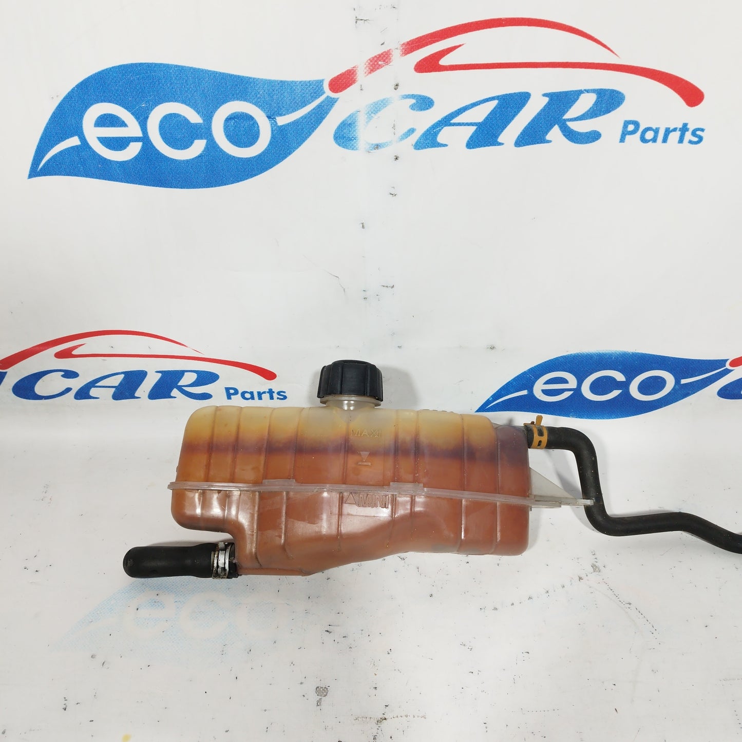 Expansion tank Renault Clio 1.2 b 2011 code: 0032102 ecoAC5555