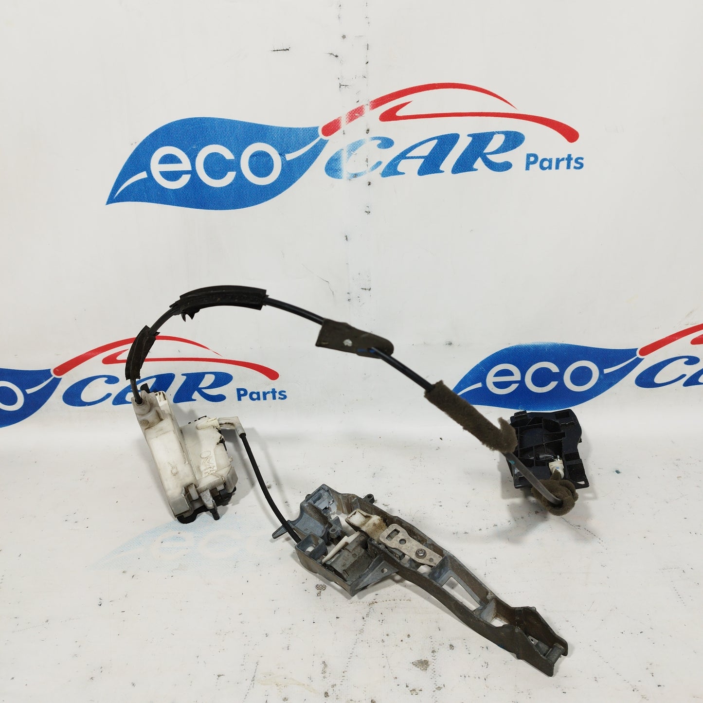 Right lock Citroen DS3 2011 6 pin ecoAC5567