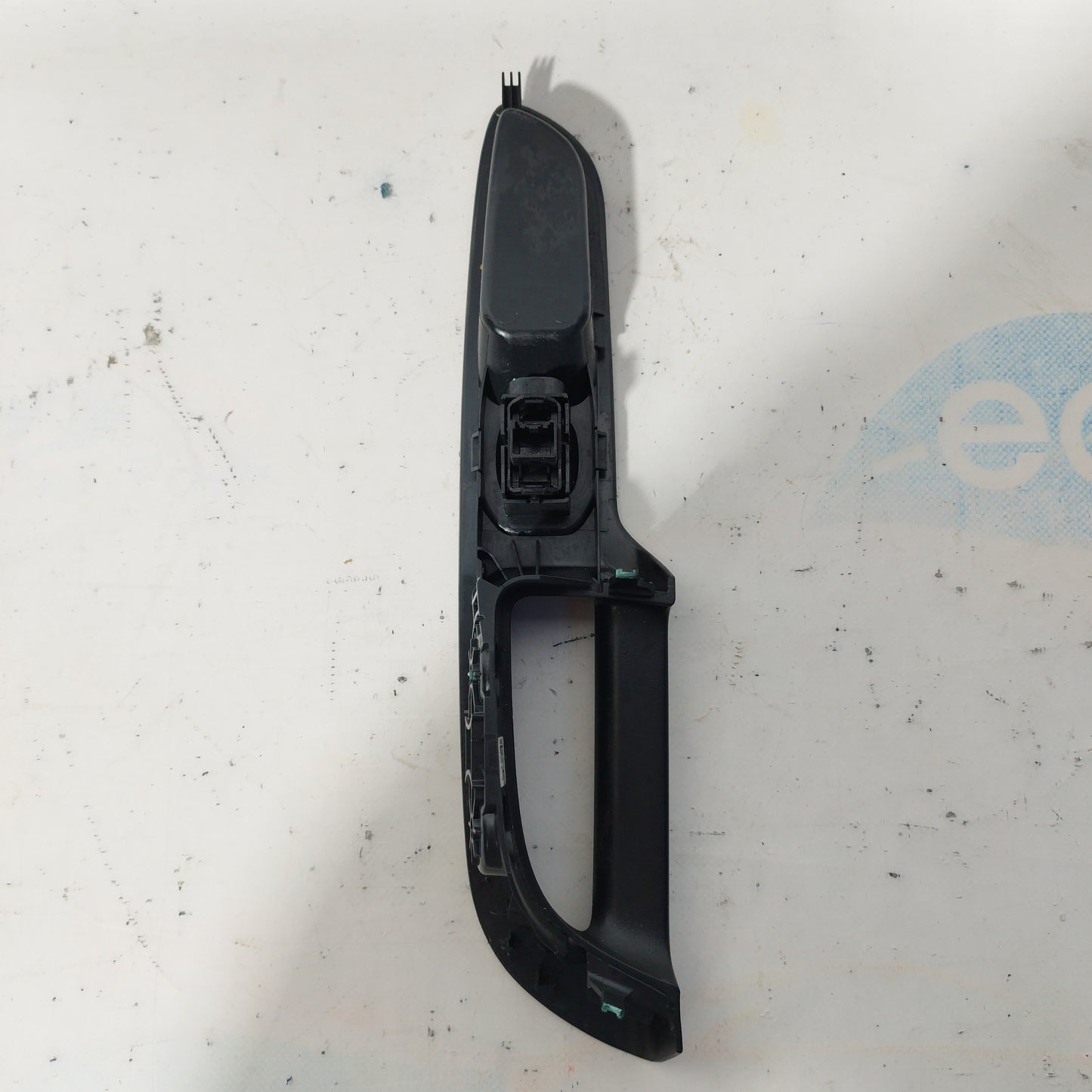 Rechte vordere Tastenleiste Ford C-Max 2011 Code: Am51-r26690-A ecoAC5575