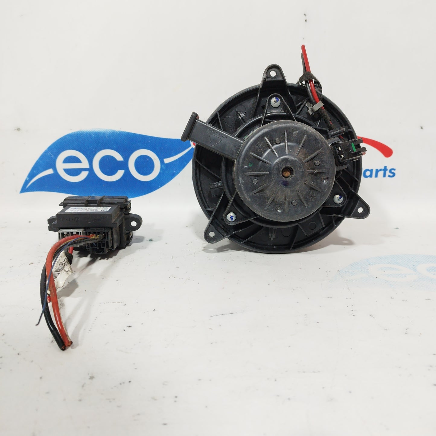 Interior heater fan Opel Insignia 2014 2 PIN code: 13263279B ecoAC5582