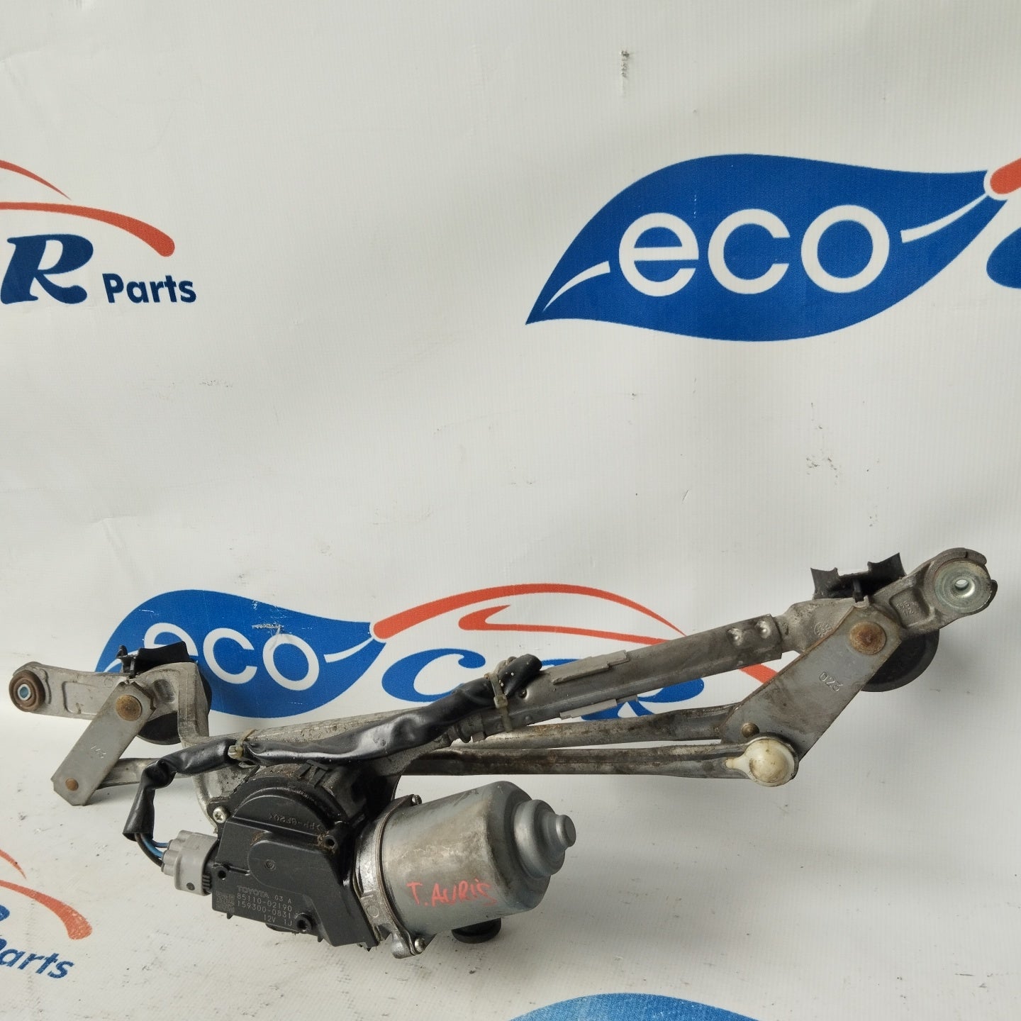 Front windshield wiper motor Toyota Auris 2007 code: 85110-02190 ecoAG3136