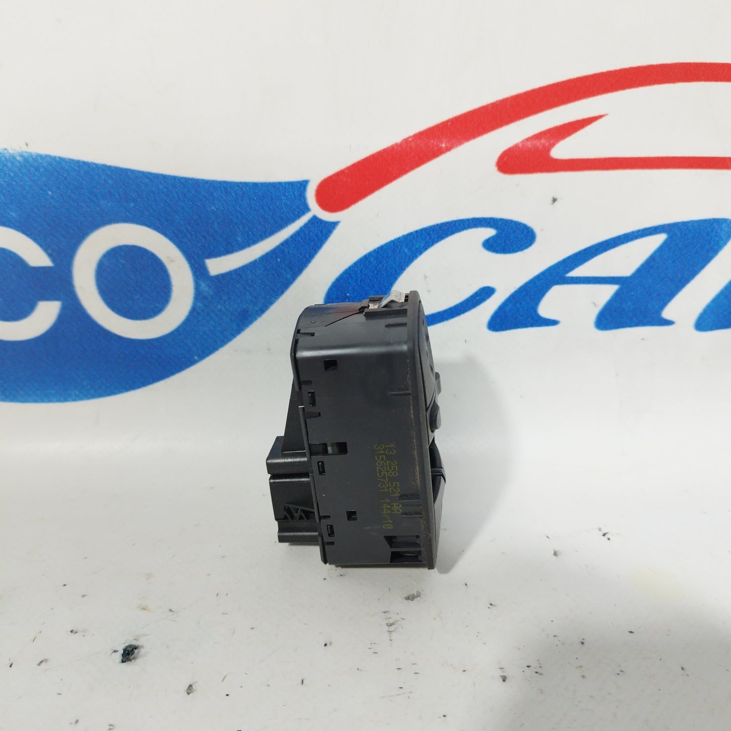 Pulsantiera anteriore sx 2 tasti Opel Corsa D 2010 codice: 13258521Aa ecoAC5637