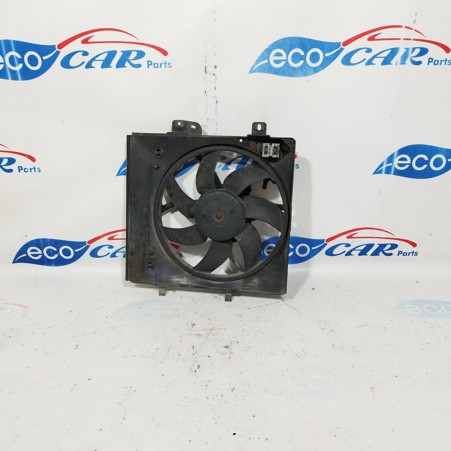 Elettroventola / Ventola radiatore Peugeot 207 / Citroen C3 1.4 b 2011 codice: 9682902080 ecoAC5641