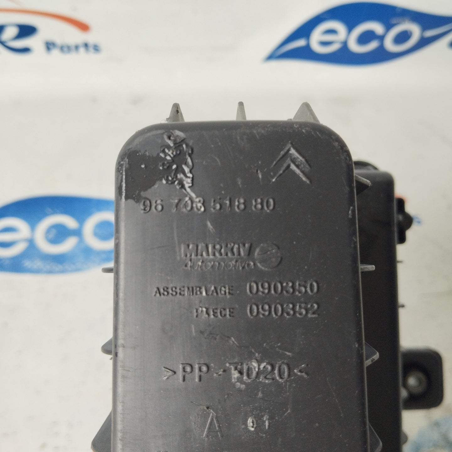 Air filter box Peugeot 208 1.2 Petrol 2013 Cod. 9670851880 ecoAG3185