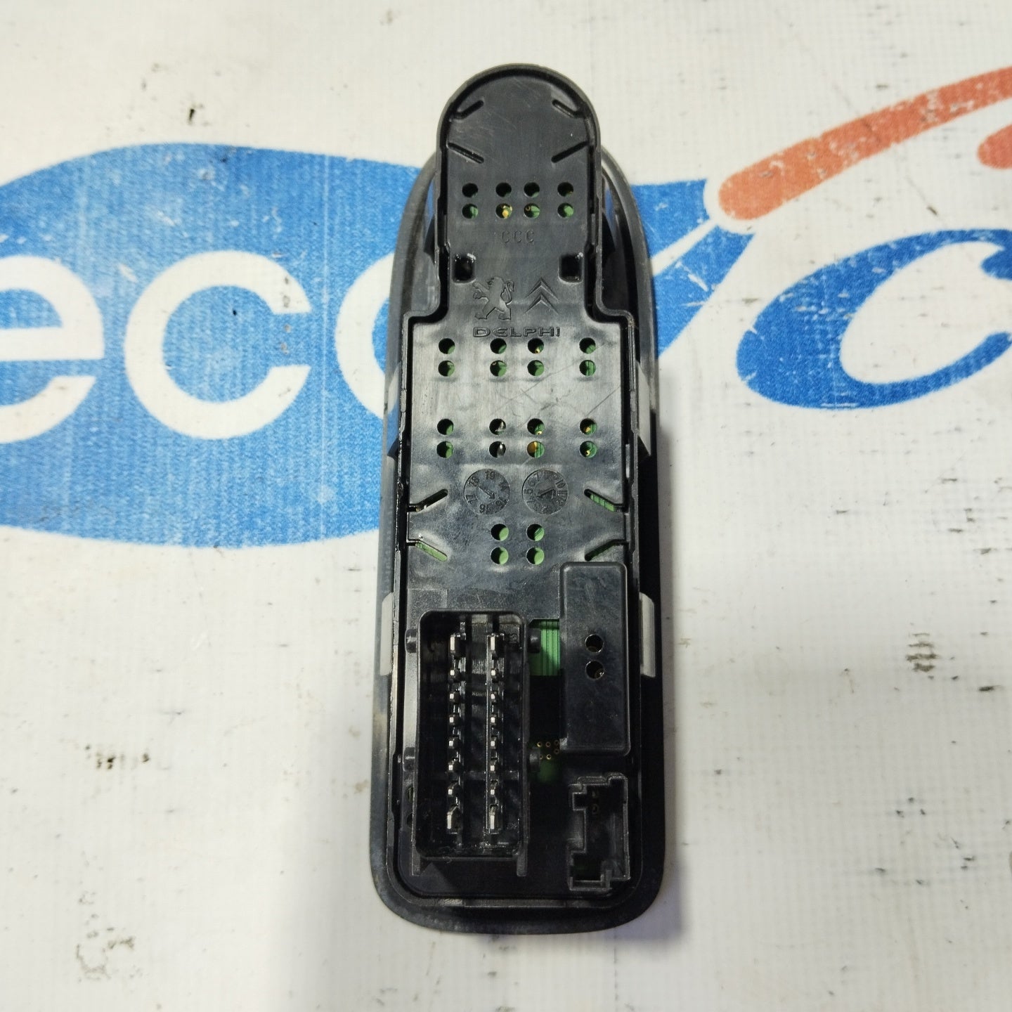 Front left control panel with 2 buttons Citroen C3 2014 Cod: 98012283xt ecoAG3192