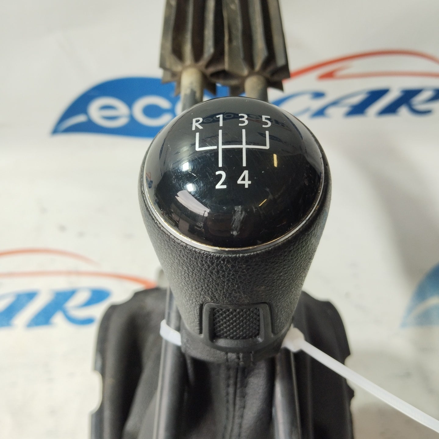 Leva cambio con cavi Volkswagen Polo 1.2 benzina 2014 5 marce cod: 6q0711061E ecoAG3198