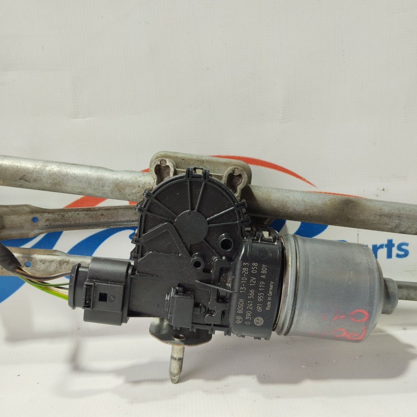 Front windshield wiper motor Volkswagen Polo 2014 code: 0390241566 ecoAG3199