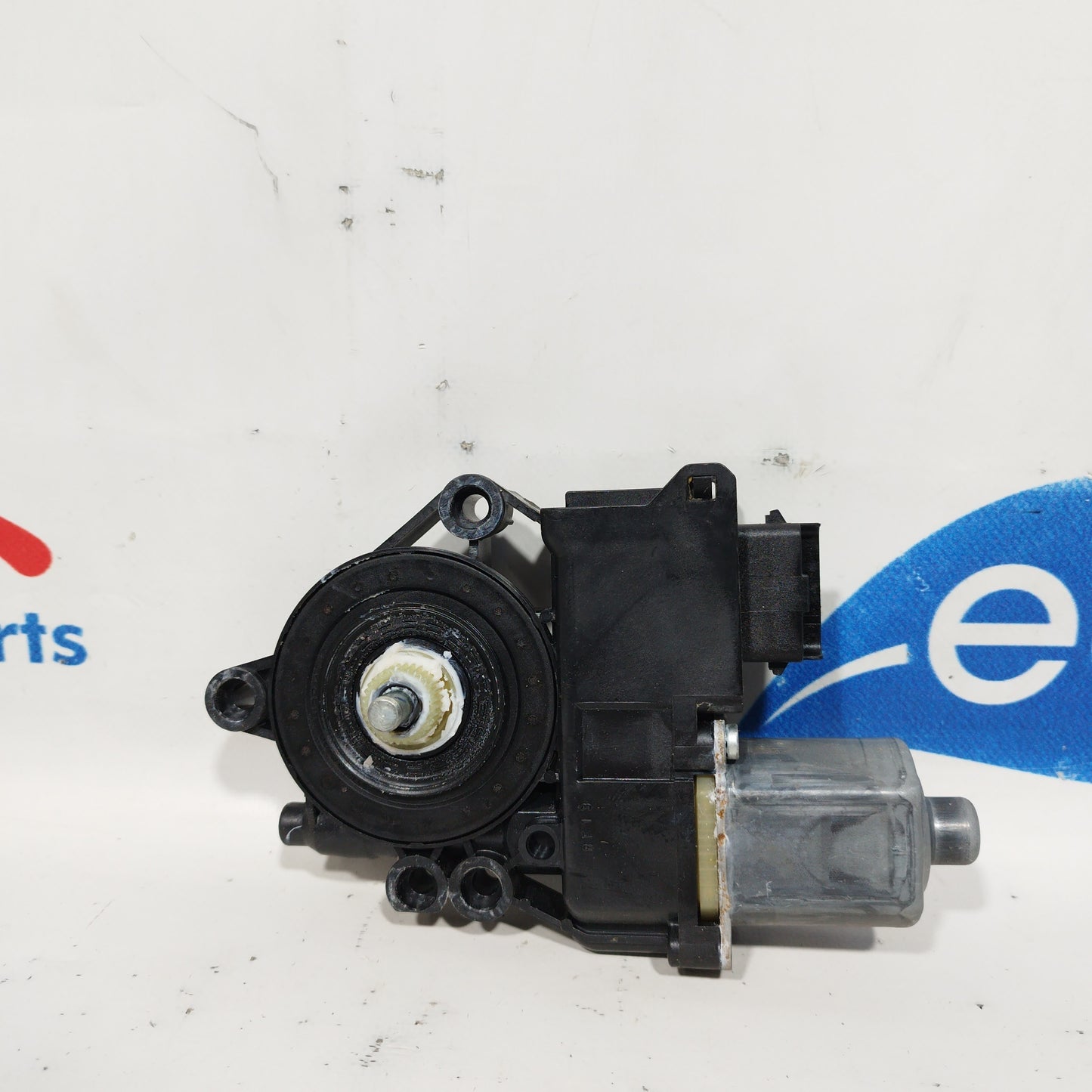 Motorino alzavetro anteriore sx Kia Venga 2012 codice: 82450-1p010 ecoAC5646
