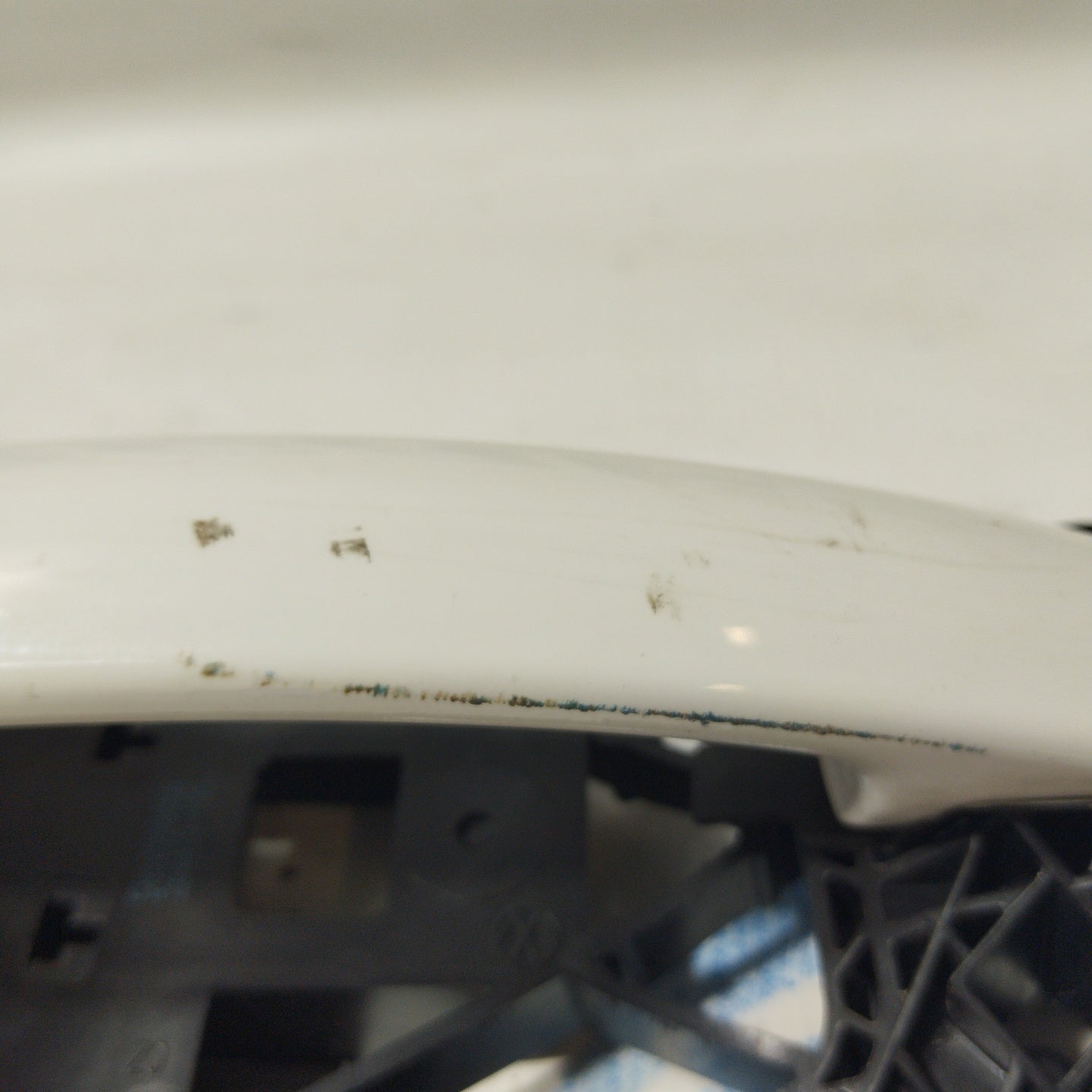 White front right external handle Volkswagen Polo 2014 code: 5N0839885H ecoAG3229