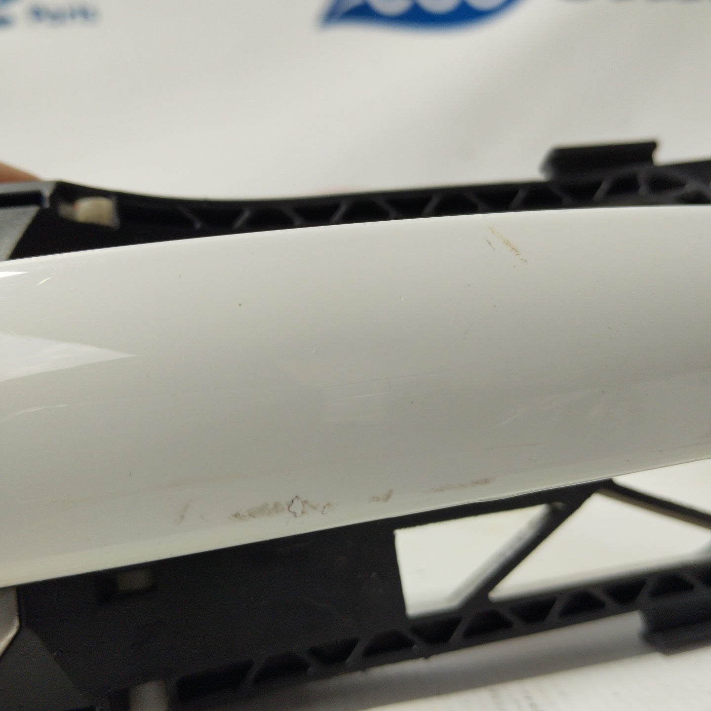 White front left external handle Volkswagen Polo 2014 code: 5n0837885h ecoAG3240