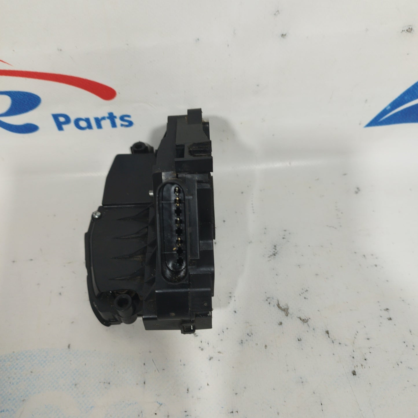 Serratura anteriore dx Ford Fiesta 2010 4 Pin codice: 8A6A-A21812-BA ecoAC5734