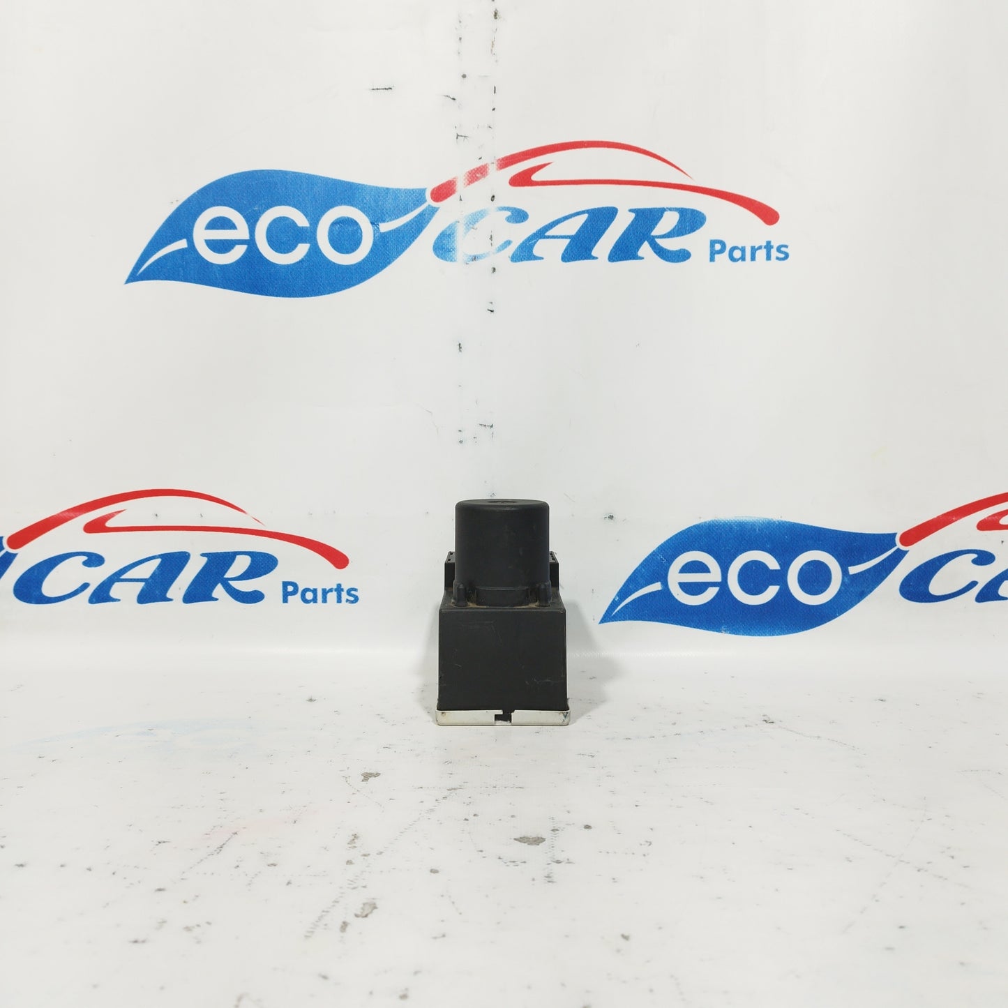 Central locking pump Audi A4 1998 code: 8D0-862-257 C ecoAC5780