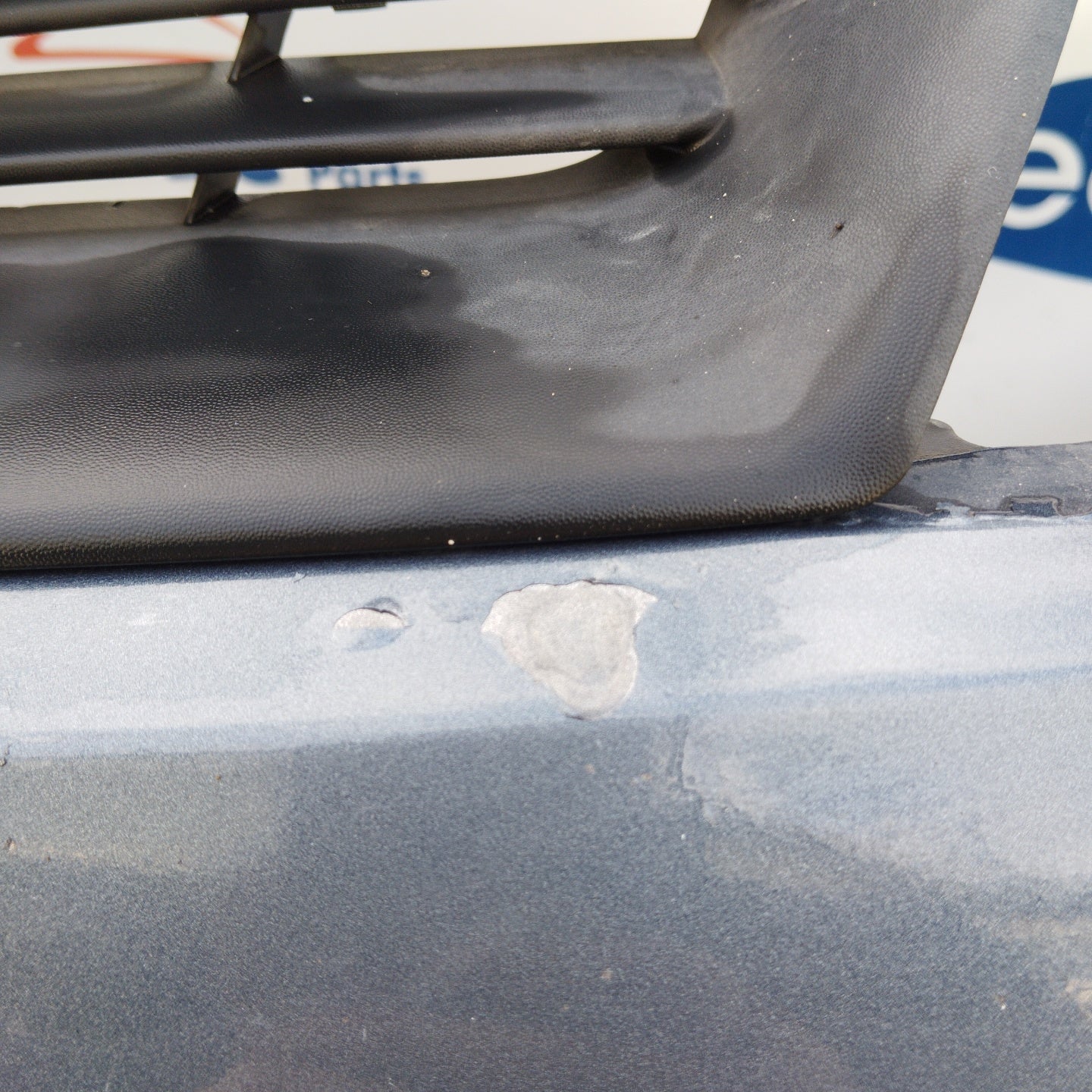 Medium gray front bumper Renault Clio 2008 ecoAG3296