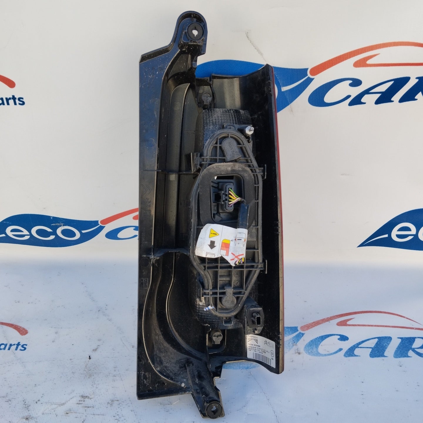 Linke Rückleuchte Peugeot Rifter 2020 Cod. 9819235880 ecoAG3333