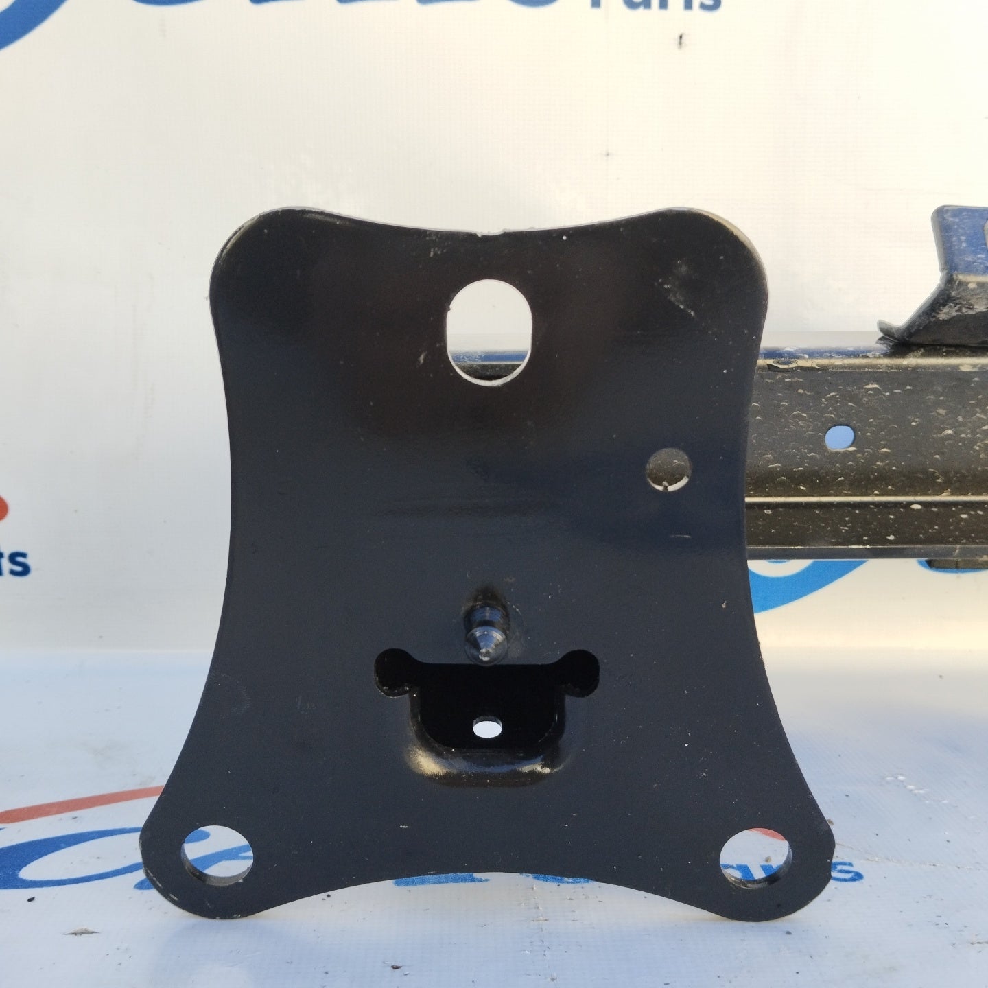 Verstärkung der hinteren Stoßstange Peugeot Rifter 2020 Code: 861-3720 ecoAG3340