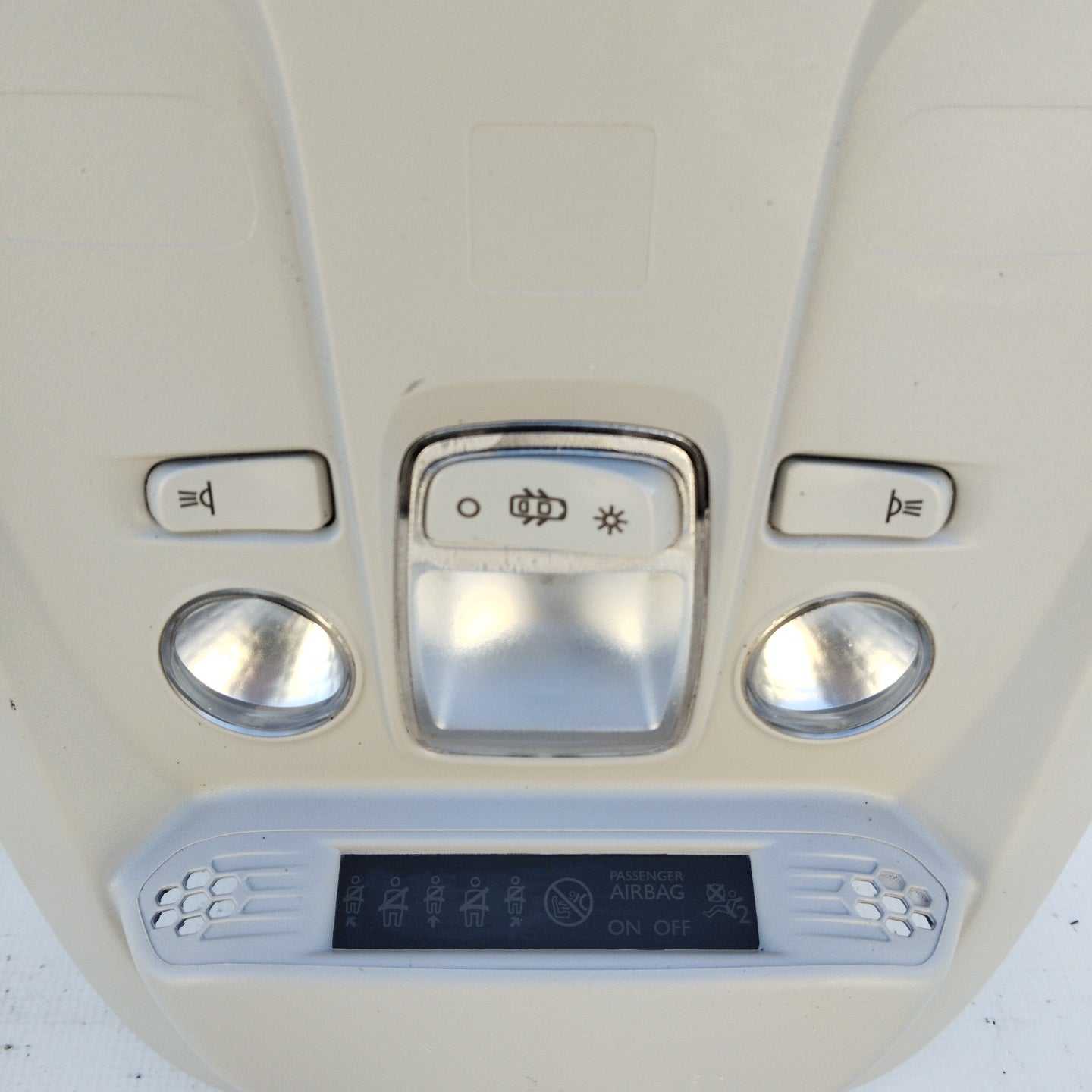 Courtesy light Peugeot Rifter 2020 Cod. 96887290 BJ01 ecoAG3348