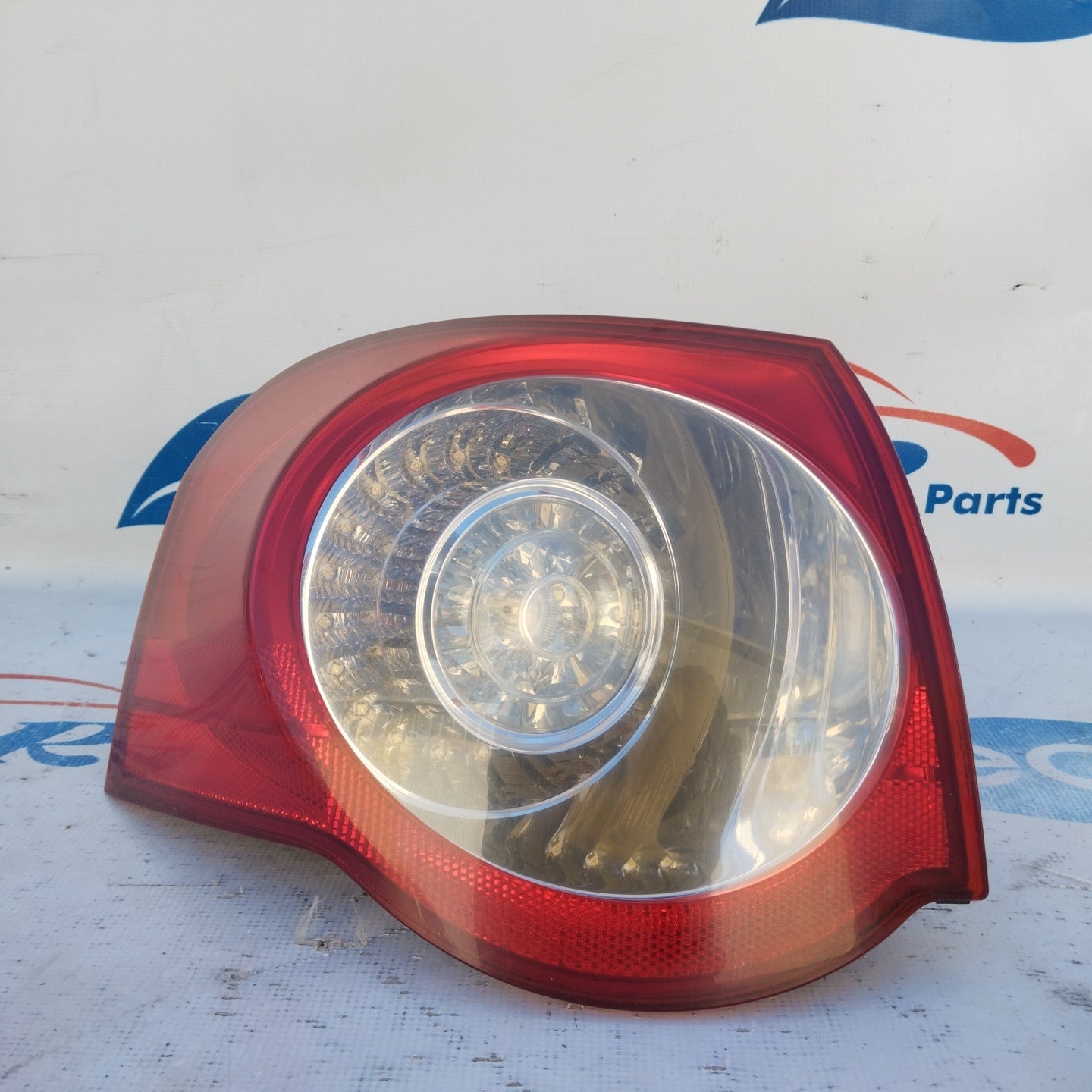 Volkswagen Passat SW 2010 ecoAG3357 Außenleuchte links hinten